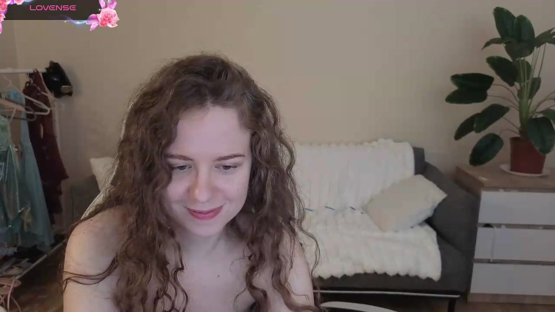 Gallery image thumbnail from BlueFlowerr's myfreecams stream on, 08/02/2026, 19:14 image 12 of 20