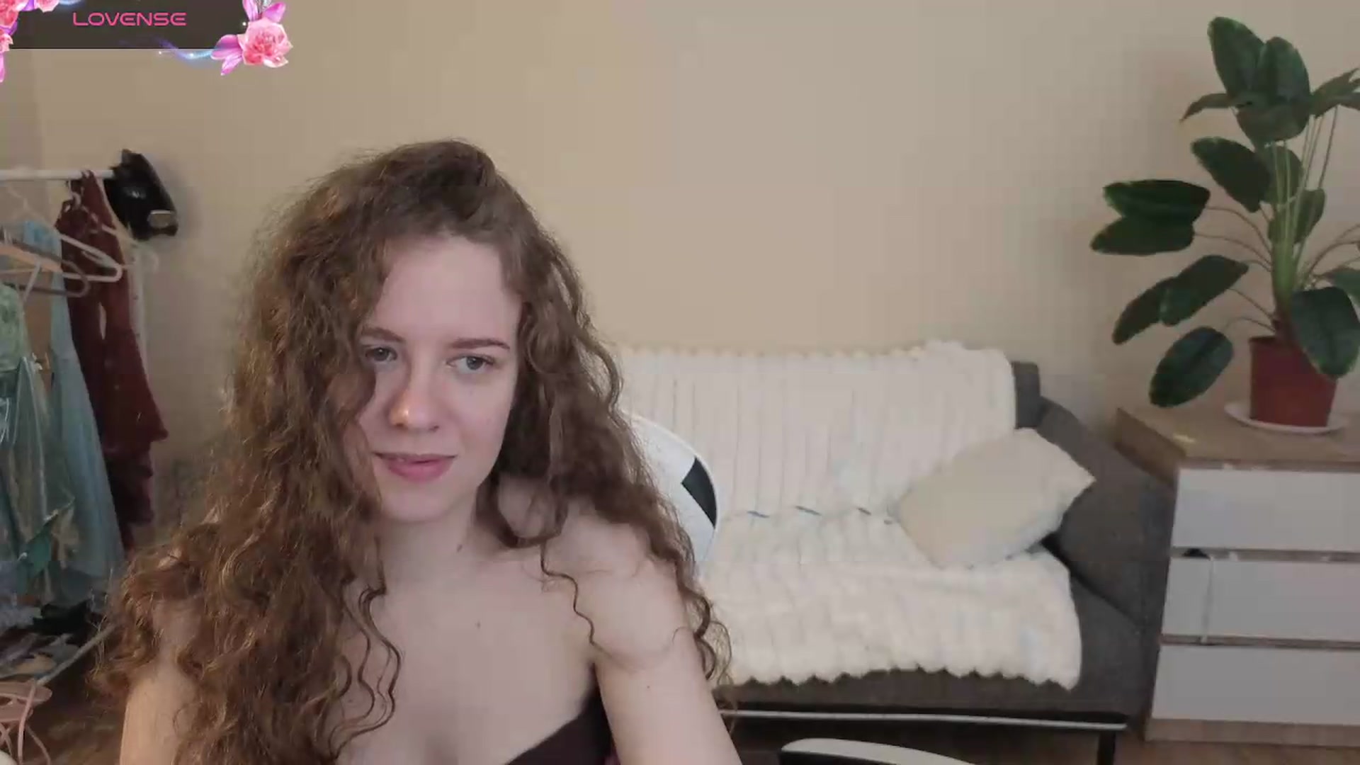 Gallery image thumbnail from BlueFlowerr's myfreecams stream on, 08/02/2026, 19:14 image 17 of 20