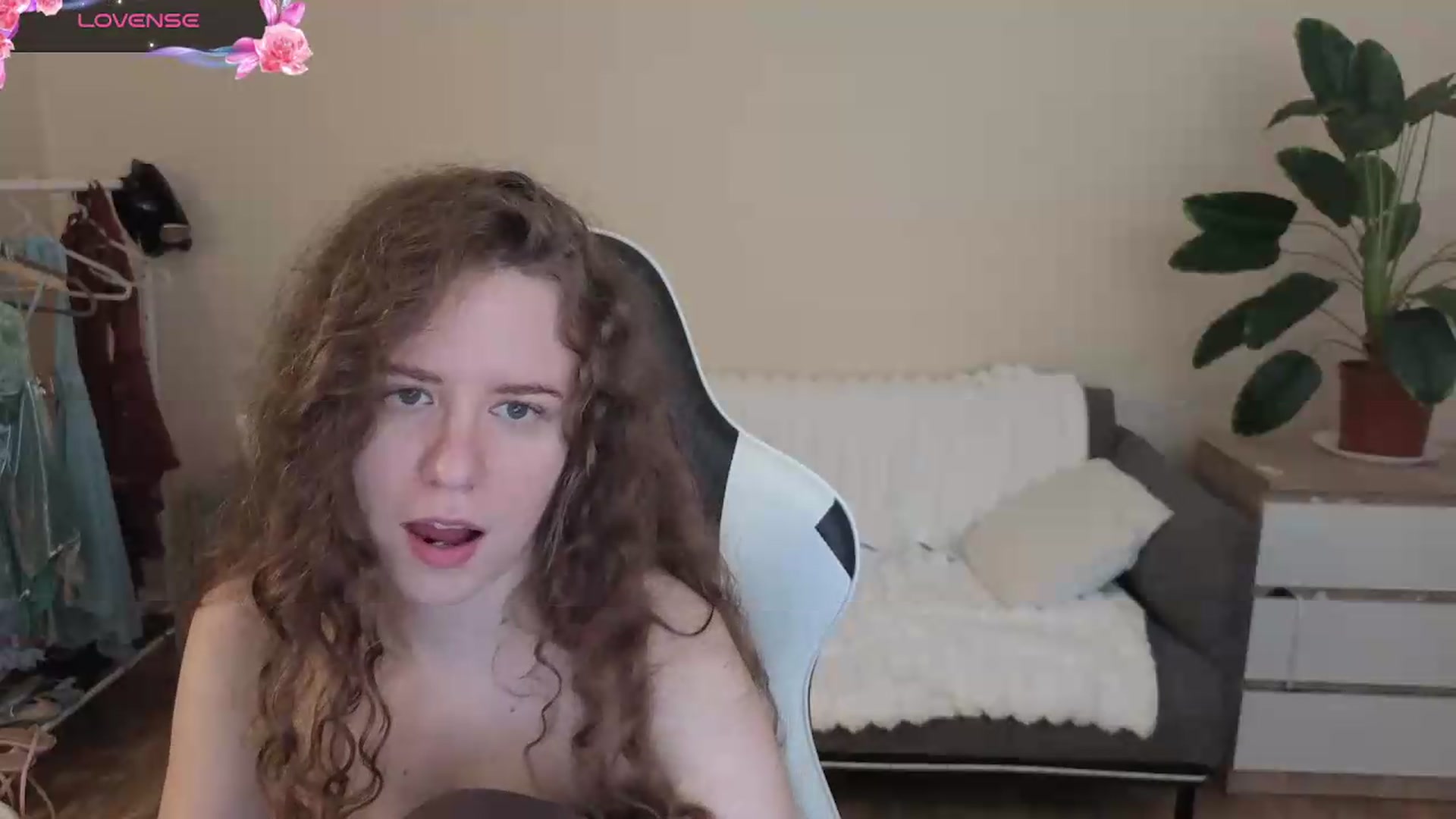 Gallery image thumbnail from BlueFlowerr's myfreecams stream on, 08/02/2026, 20:18 image 17 of 20