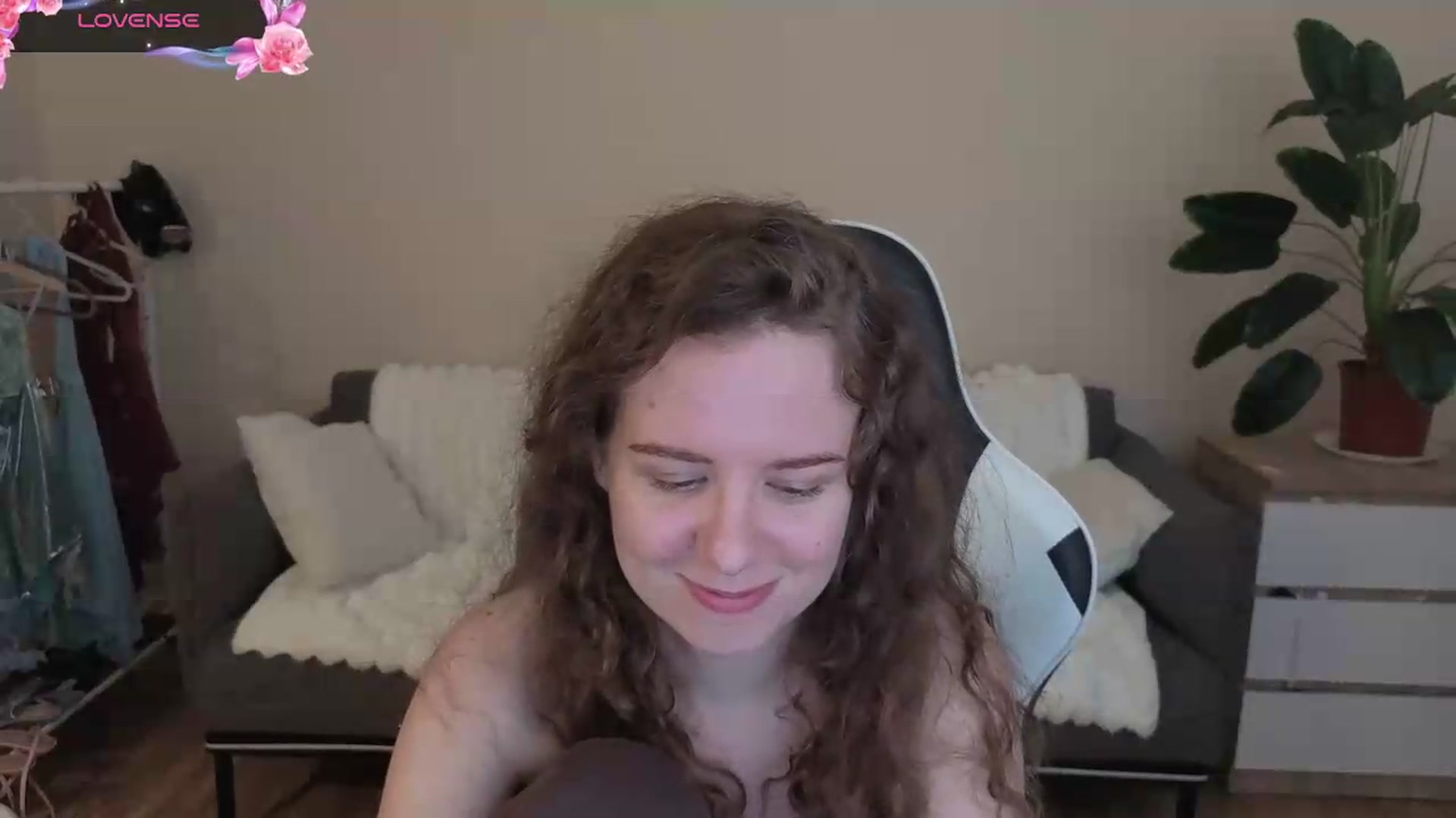 Gallery image thumbnail from BlueFlowerr's myfreecams stream on, 08/02/2026, 20:18 image 3 of 20