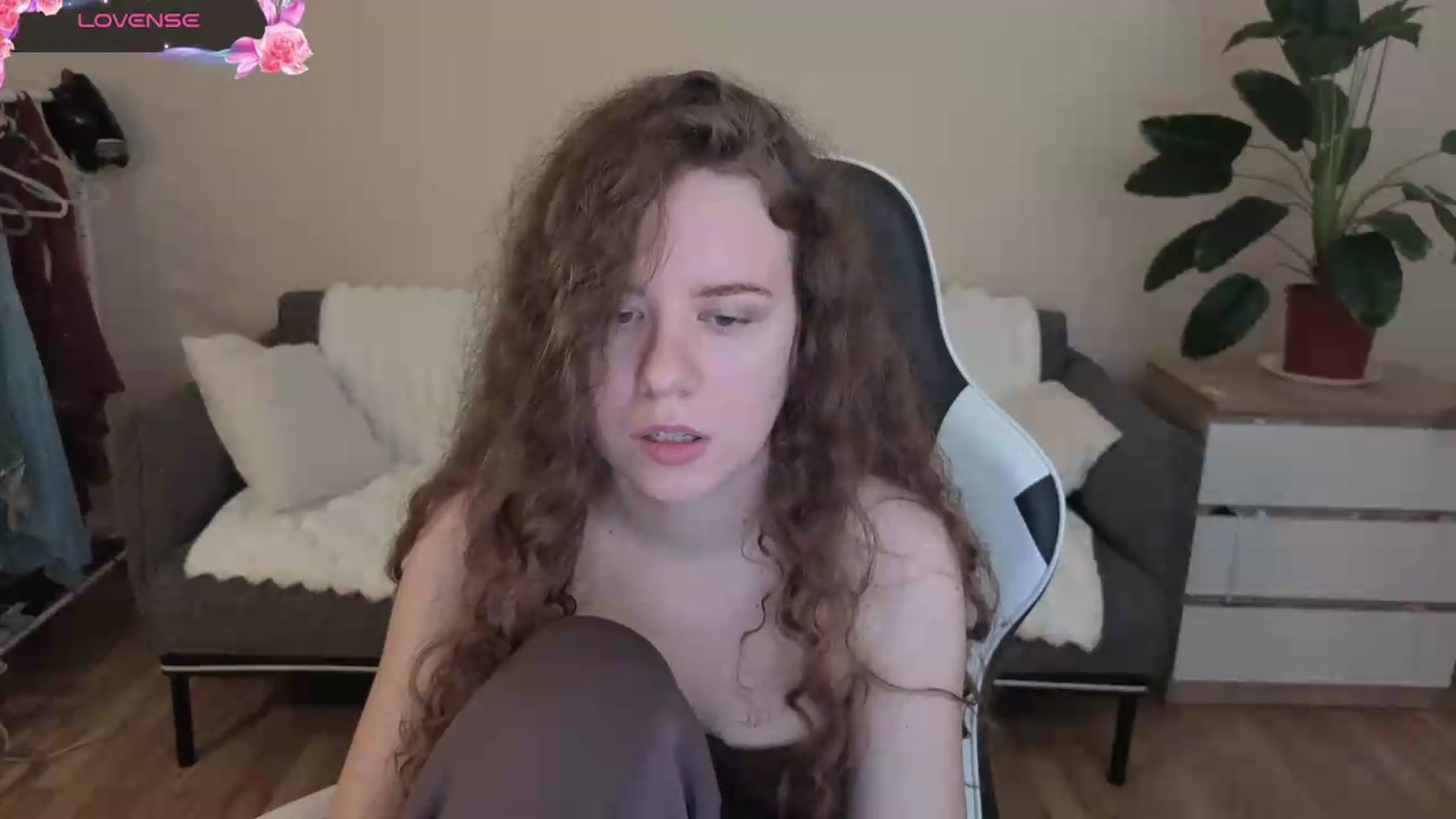 Gallery image thumbnail from BlueFlowerr's myfreecams stream on, 08/02/2026, 21:02 image 18 of 20