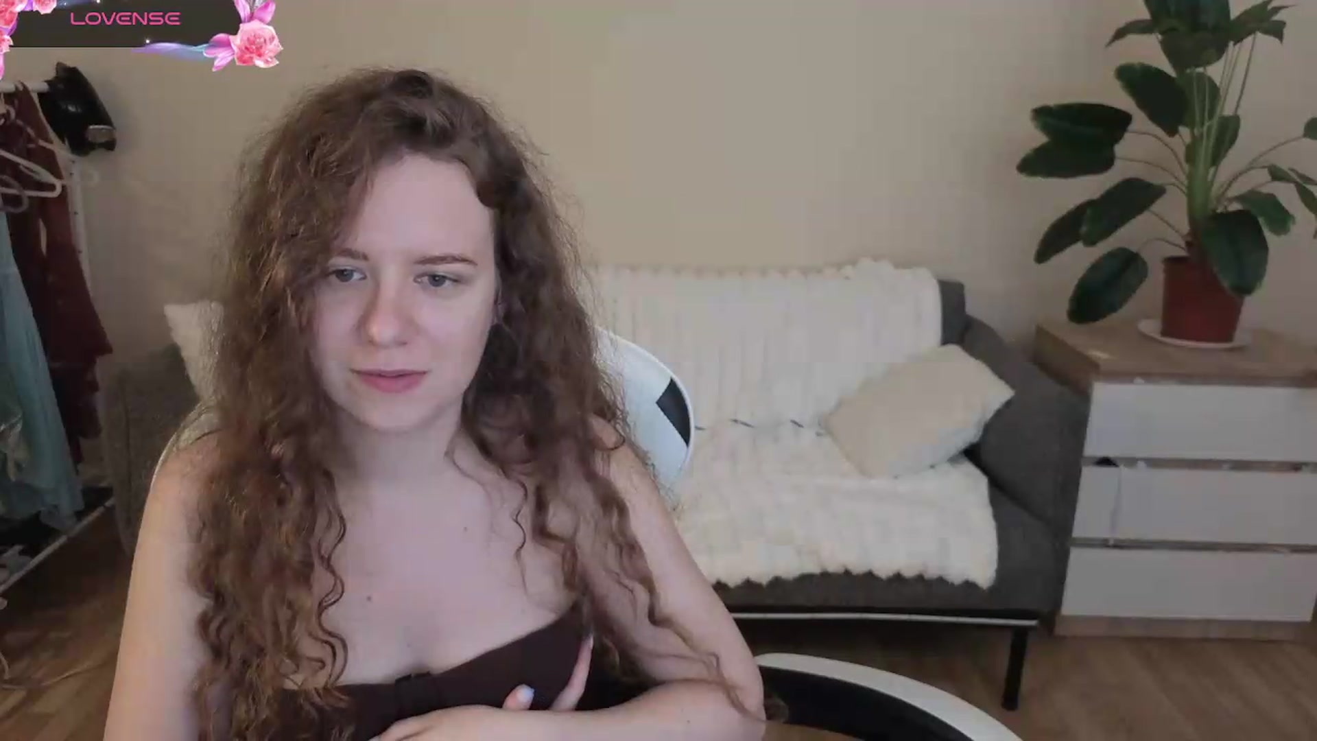 Gallery image thumbnail from BlueFlowerr's myfreecams stream on, 08/02/2026, 21:02 image 15 of 20