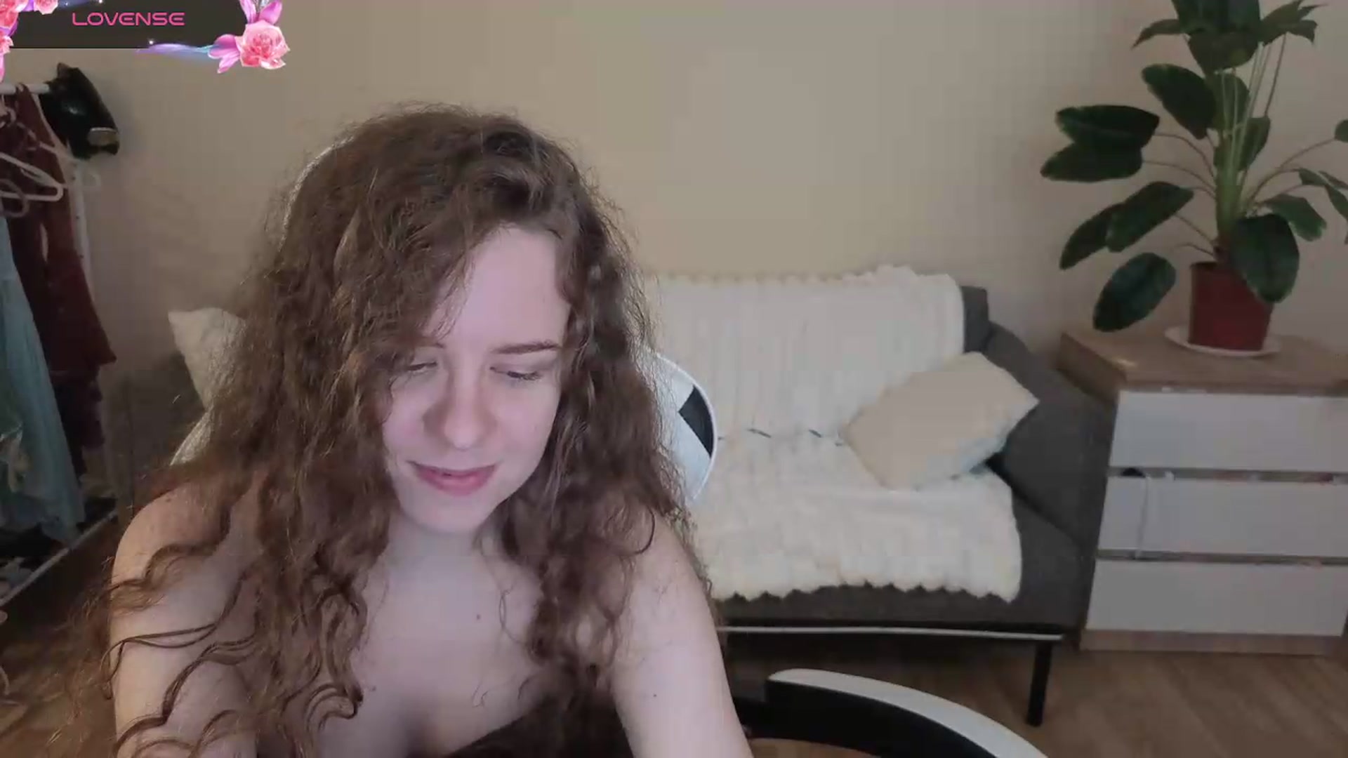 Gallery image thumbnail from BlueFlowerr's myfreecams stream on, 08/02/2026, 21:02 image 10 of 20
