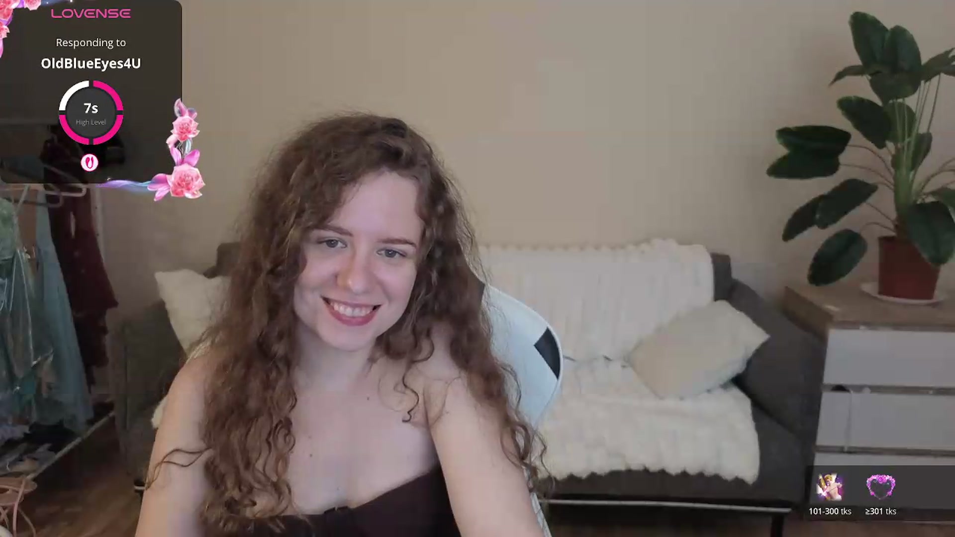 Gallery image thumbnail from BlueFlowerr's myfreecams stream on, 08/02/2026, 21:02 image 6 of 20