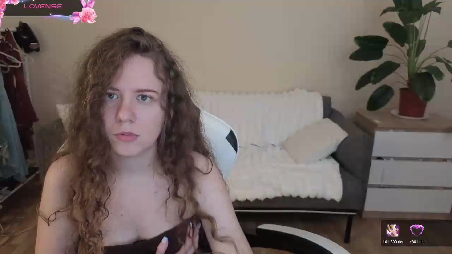 Gallery image thumbnail from BlueFlowerr's myfreecams stream on, 08/02/2026, 21:02 image 12 of 20