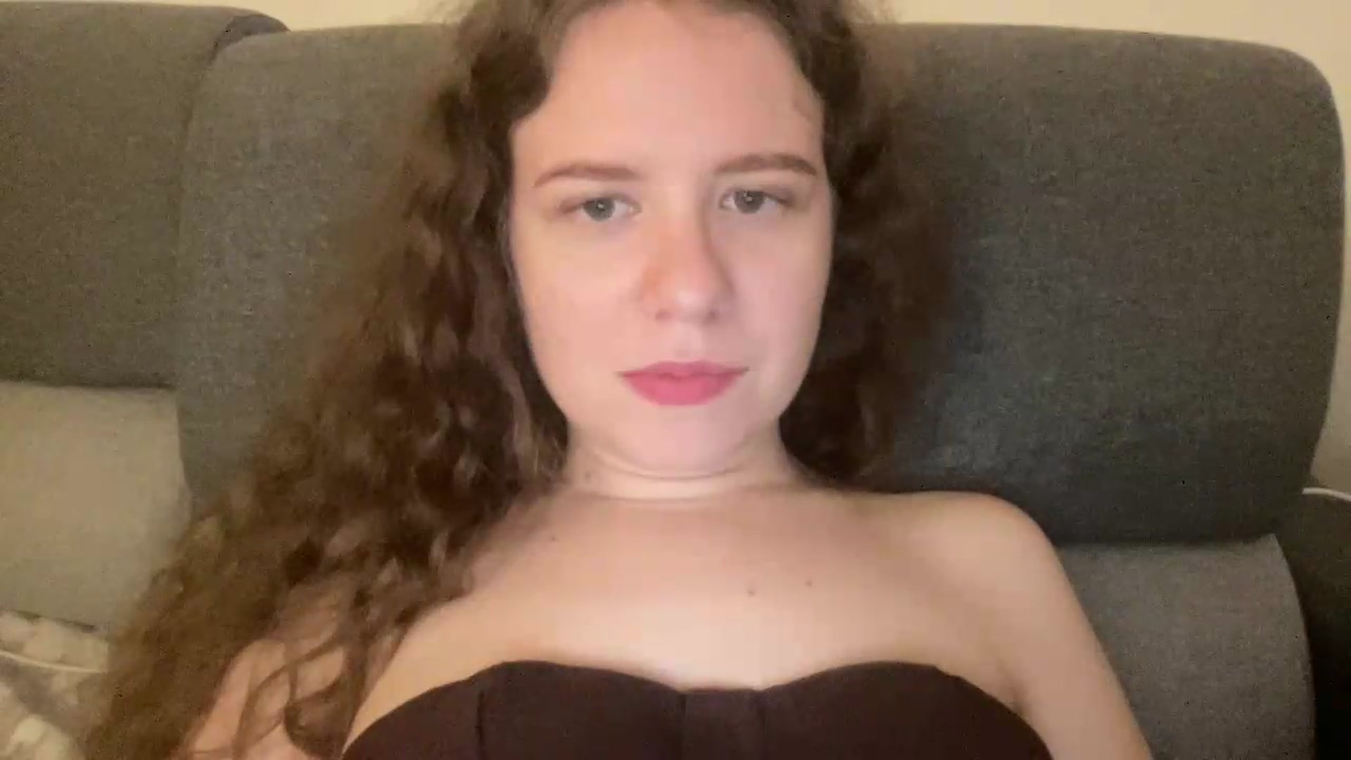 Gallery image thumbnail from BlueFlowerr's myfreecams stream on, 08/03/2026, 24:48 image 4 of 20