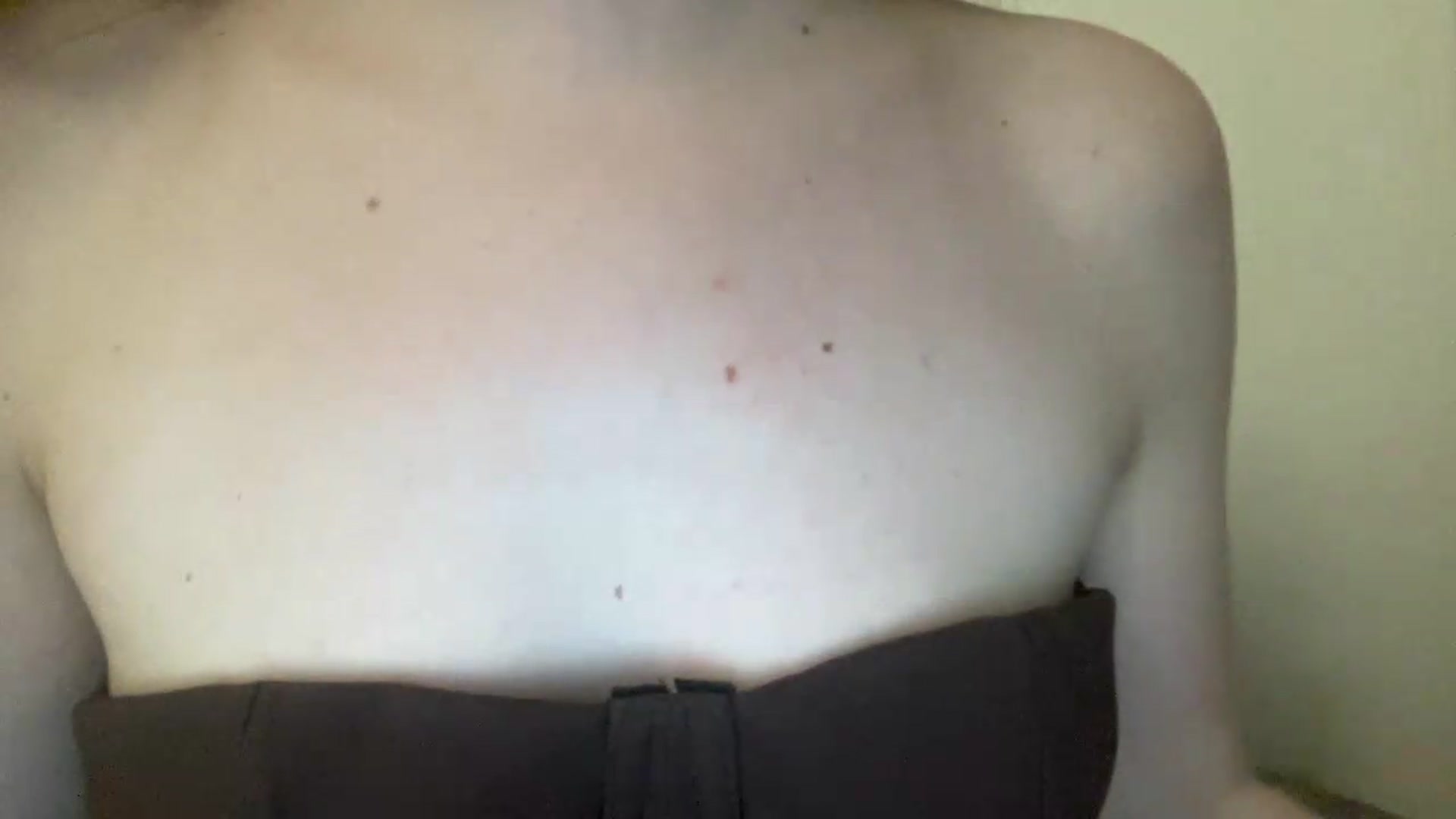 Gallery image thumbnail from BlueFlowerr's myfreecams stream on, 08/03/2026, 24:48 image 6 of 20