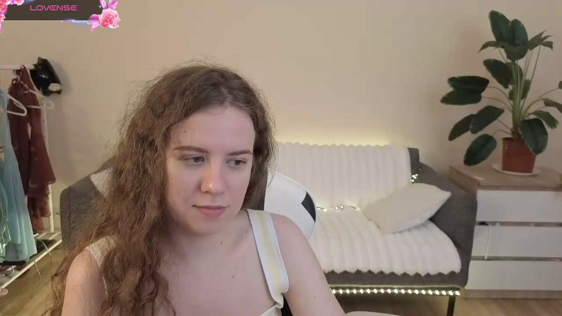 Gallery image thumbnail from BlueFlowerr's myfreecams stream on, 08/03/2026, 20:41 image 4 of 20