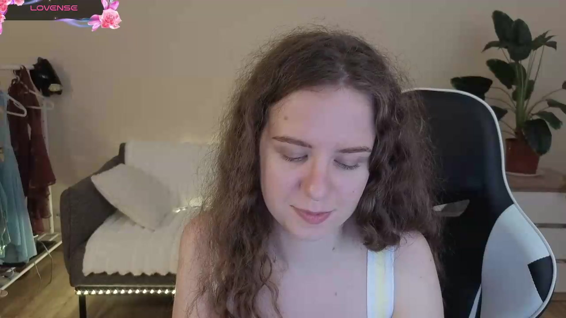 Gallery image thumbnail from BlueFlowerr's myfreecams stream on, 08/03/2026, 20:41 image 11 of 20