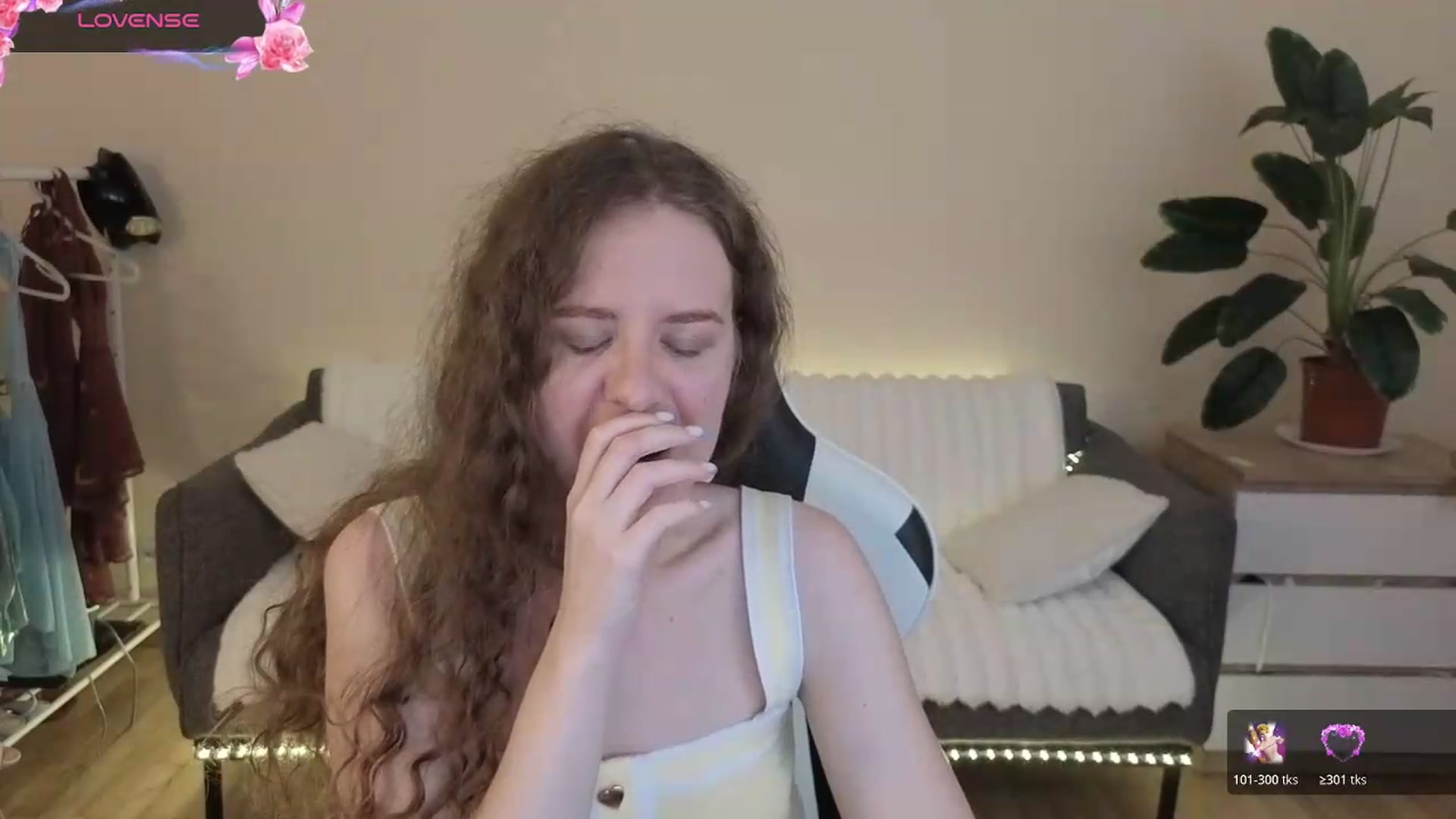 Gallery image thumbnail from BlueFlowerr's myfreecams stream on, 08/03/2026, 20:41 image 3 of 20