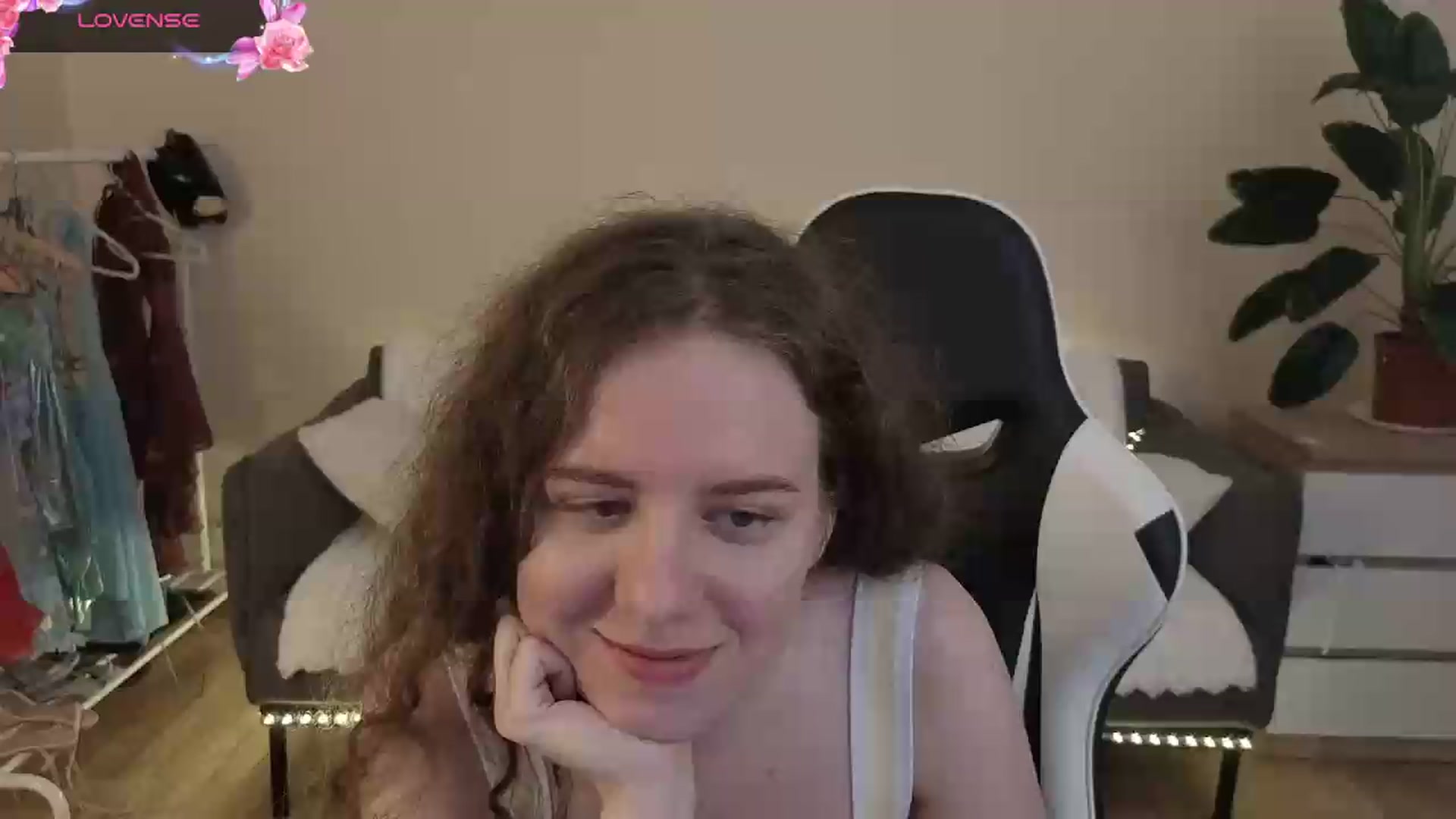 Gallery image thumbnail from BlueFlowerr's myfreecams stream on, 08/03/2026, 22:21 image 1 of 20