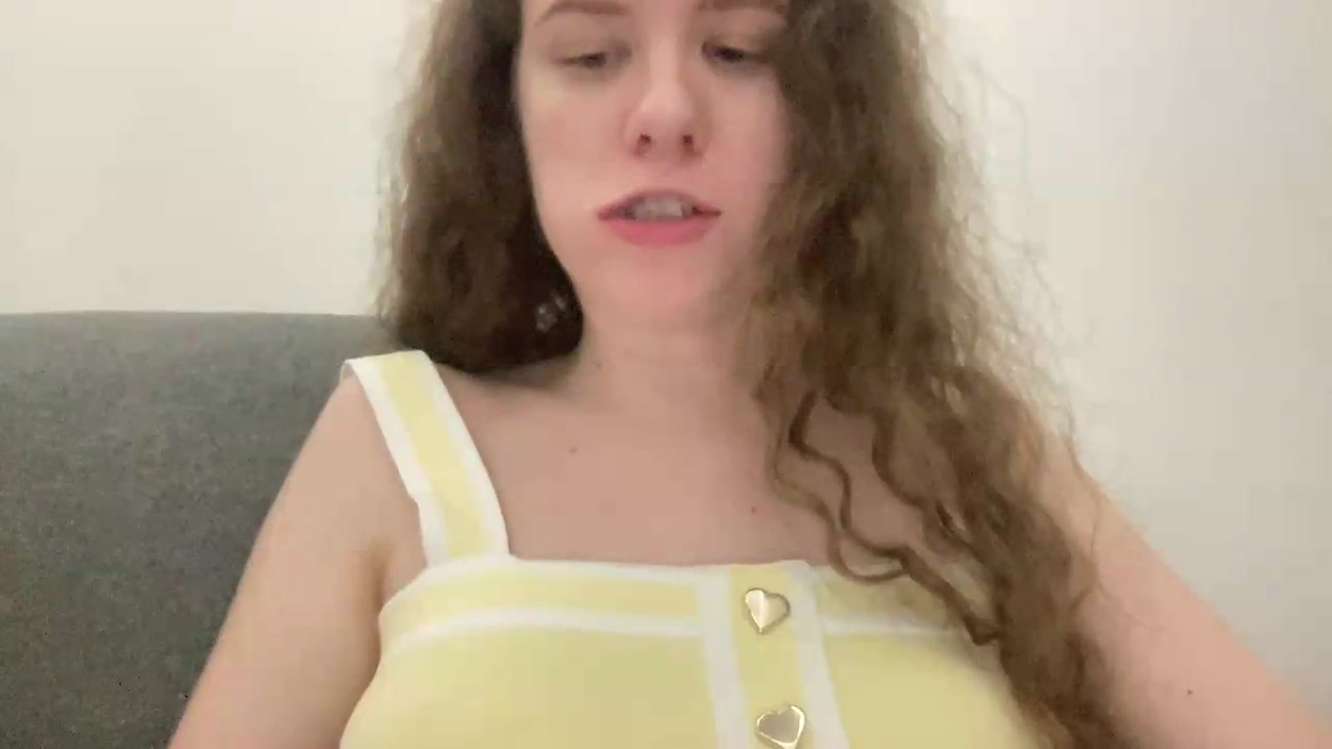 Gallery image thumbnail from BlueFlowerr's myfreecams stream on, 08/04/2026, 01:40 image 4 of 20