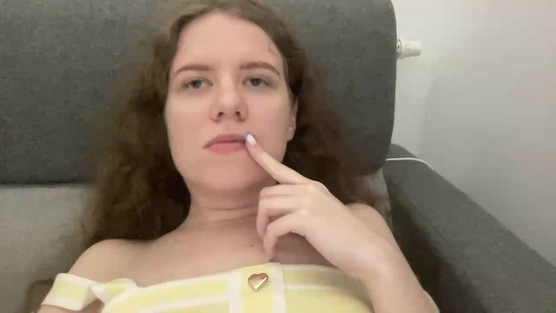 Gallery image thumbnail from BlueFlowerr's myfreecams stream on, 08/04/2026, 01:40 image 19 of 20