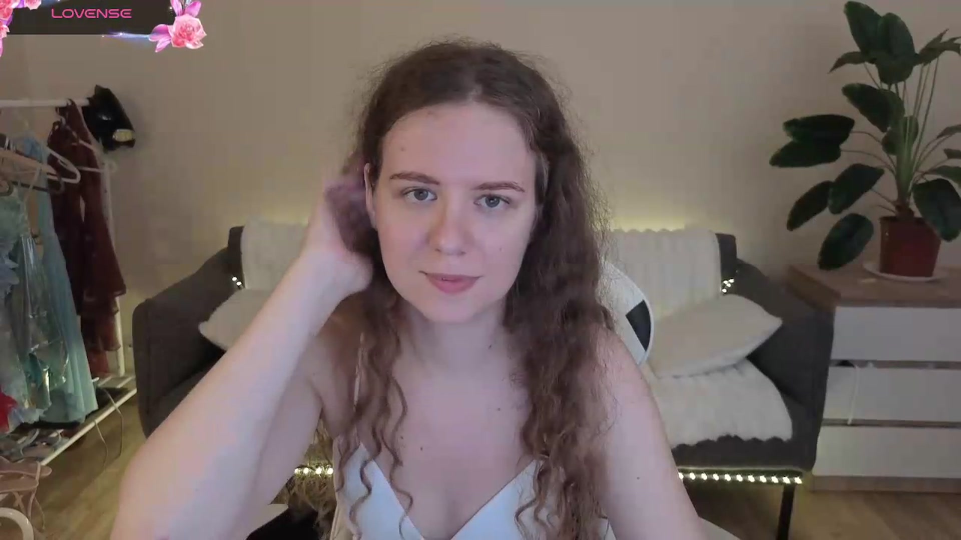 Gallery image thumbnail from BlueFlowerr's myfreecams stream on, 08/04/2026, 20:17 image 20 of 20