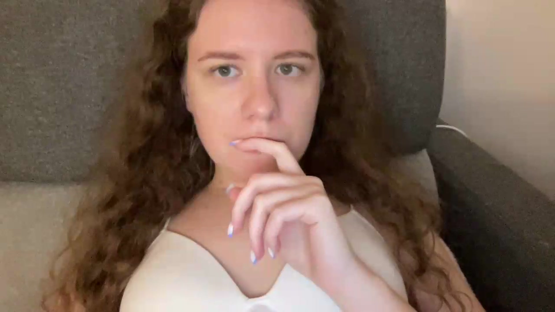 Gallery image thumbnail from BlueFlowerr's myfreecams stream on, 08/04/2026, 22:36 image 14 of 20