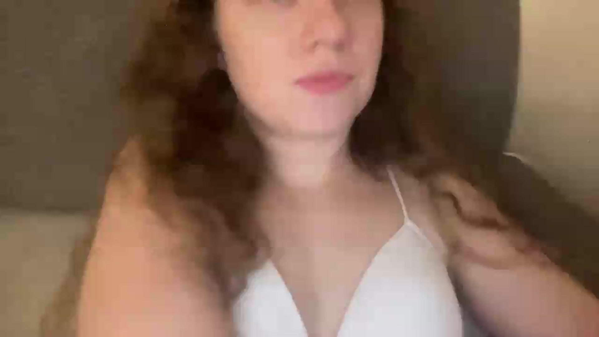 Gallery image thumbnail from BlueFlowerr's myfreecams stream on, 08/04/2026, 22:36 image 4 of 20