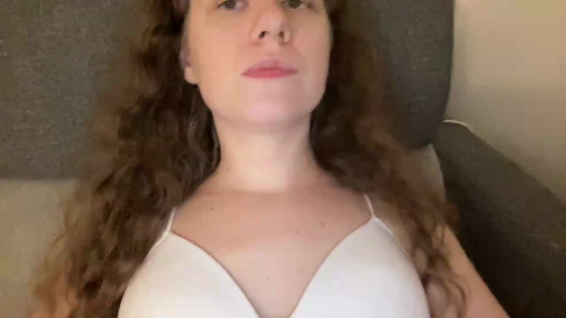Gallery image thumbnail from BlueFlowerr's myfreecams stream on, 08/04/2026, 22:36 image 15 of 20