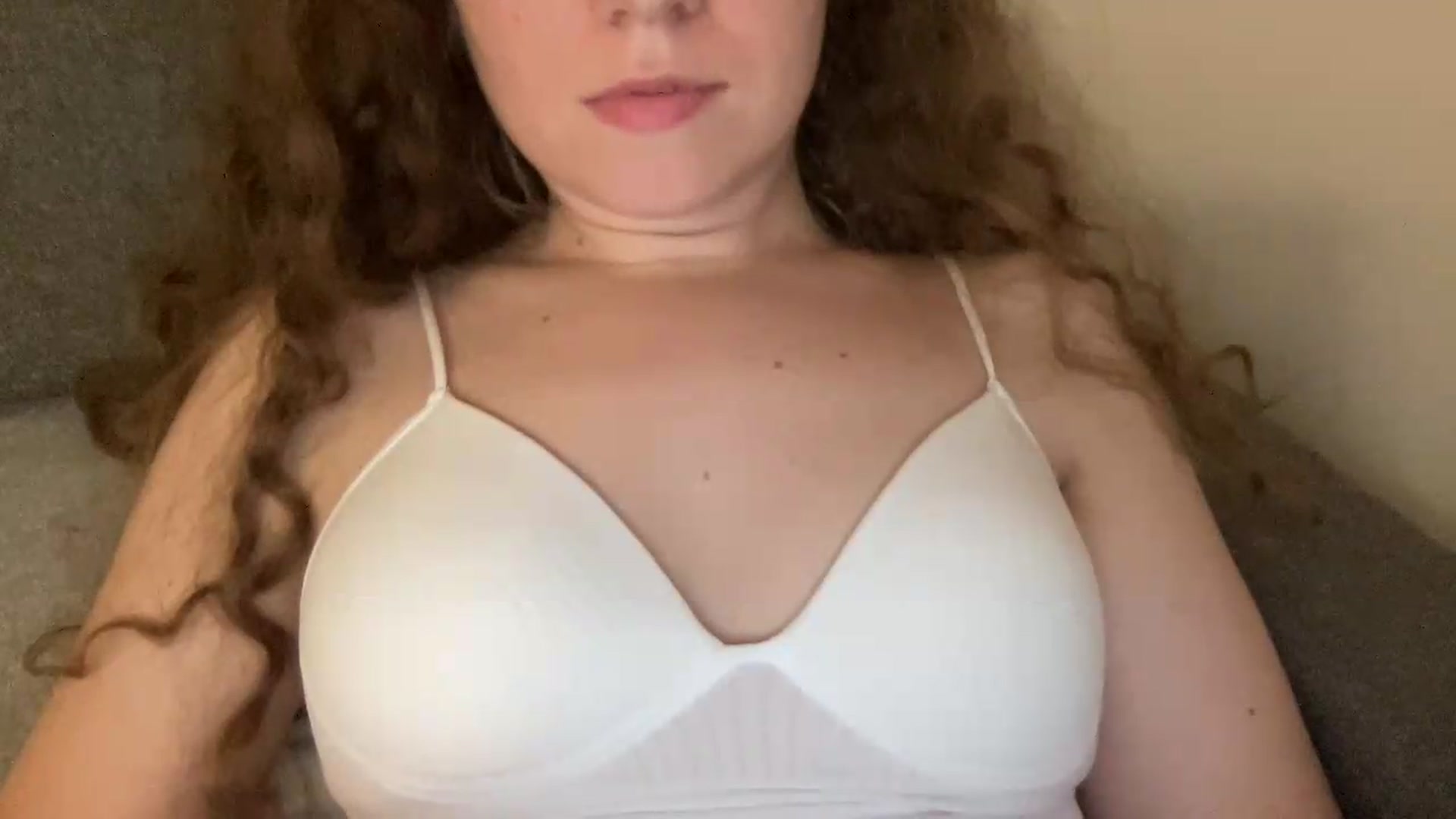 Gallery image thumbnail from BlueFlowerr's myfreecams stream on, 08/05/2026, 24:47 image 7 of 20