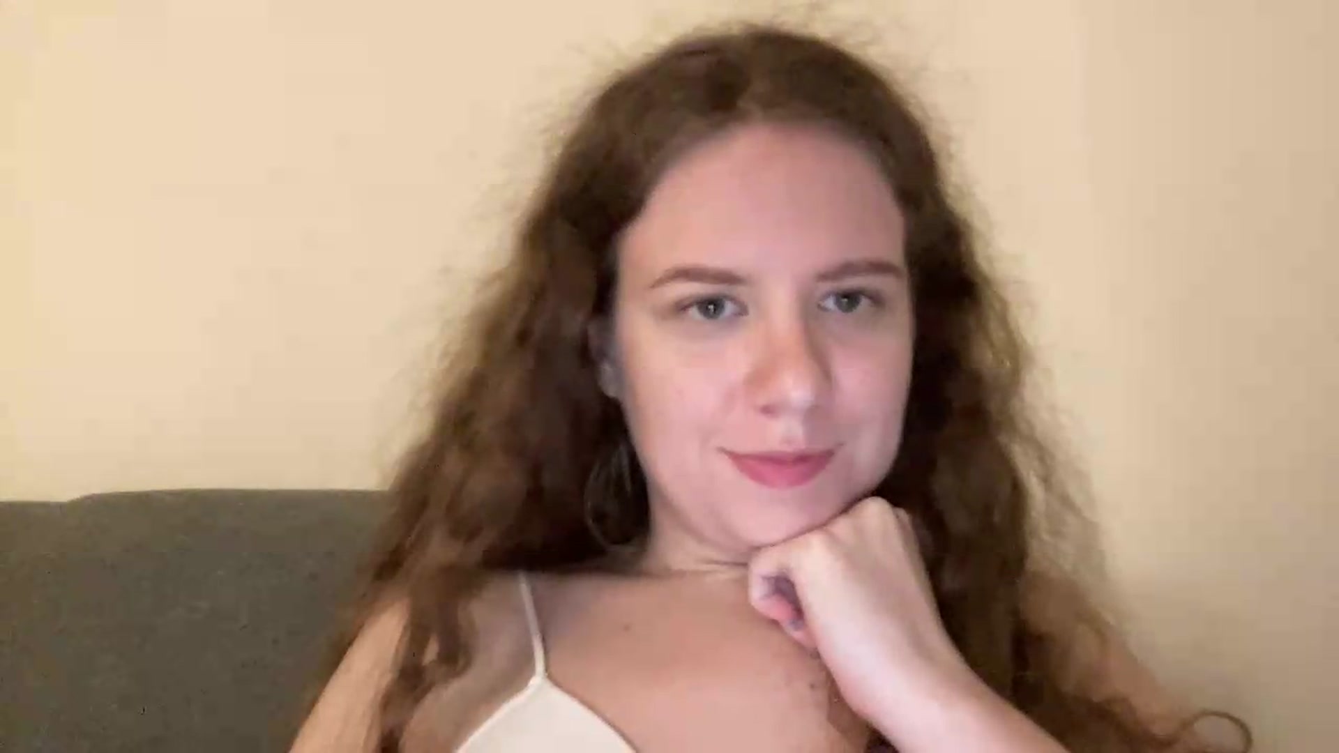 Gallery image thumbnail from BlueFlowerr's myfreecams stream on, 08/05/2026, 24:47 image 4 of 20
