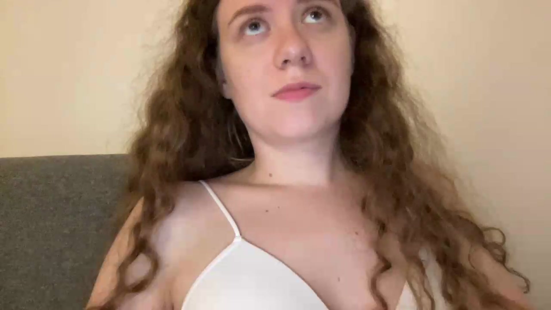 Gallery image thumbnail from BlueFlowerr's myfreecams stream on, 08/05/2026, 24:47 image 3 of 20