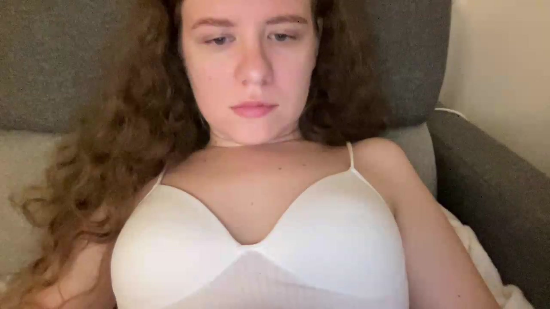 Gallery image thumbnail from BlueFlowerr's myfreecams stream on, 08/05/2026, 24:47 image 19 of 20