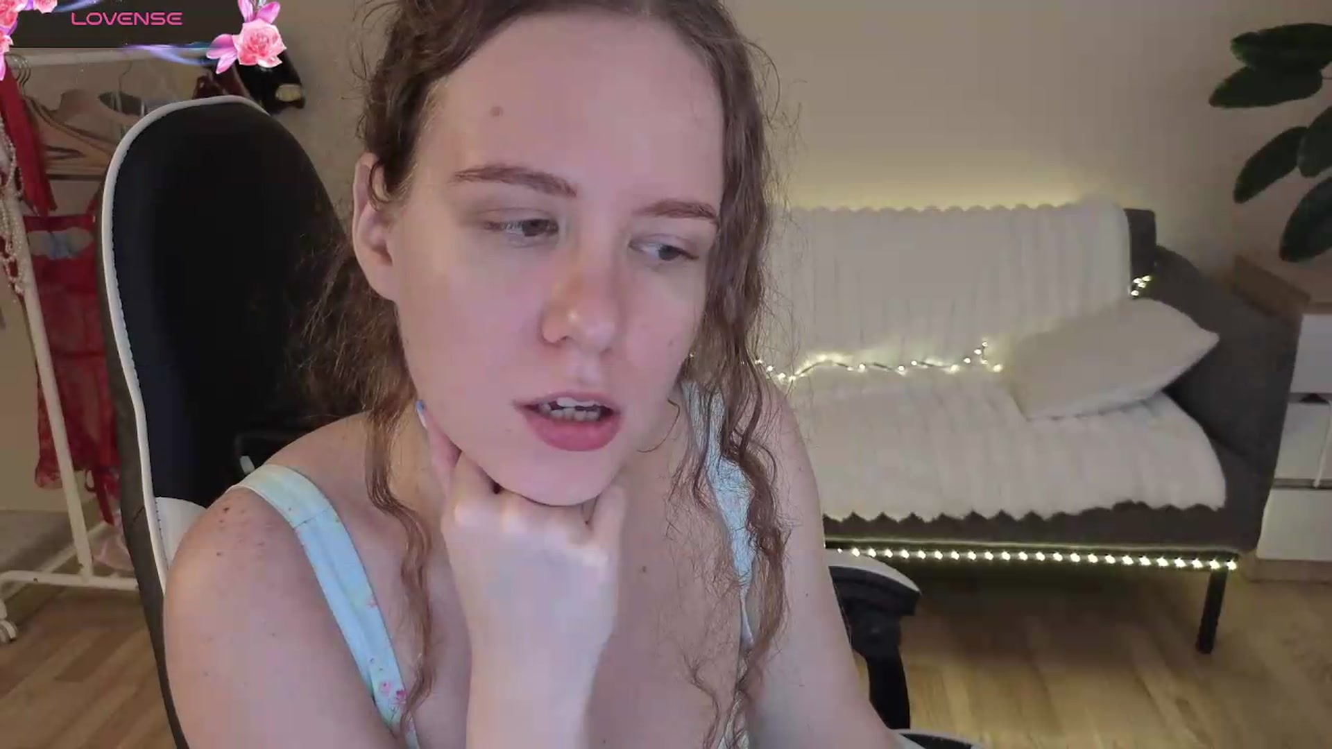 Gallery image thumbnail from BlueFlowerr's myfreecams stream on, 08/05/2026, 21:00 image 10 of 20