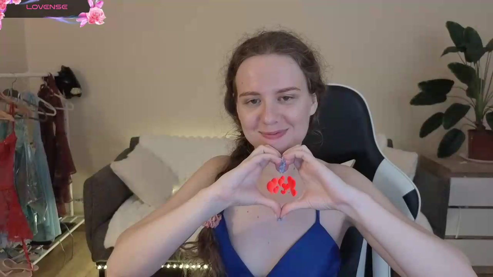 Gallery image thumbnail from BlueFlowerr's myfreecams stream on, 08/07/2026, 24:00 image 3 of 20
