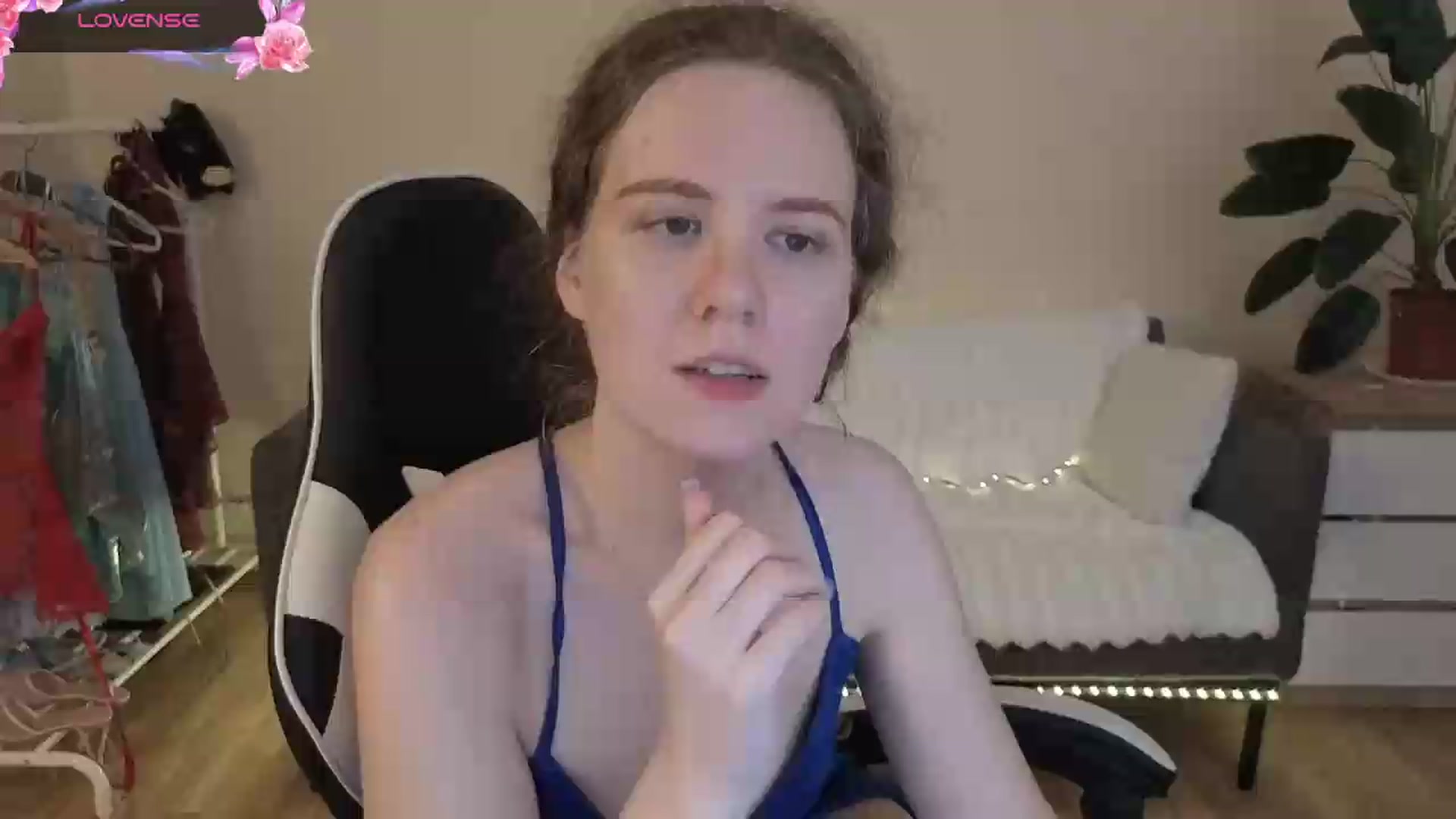 Gallery image thumbnail from BlueFlowerr's myfreecams stream on, 08/07/2026, 24:00 image 1 of 20