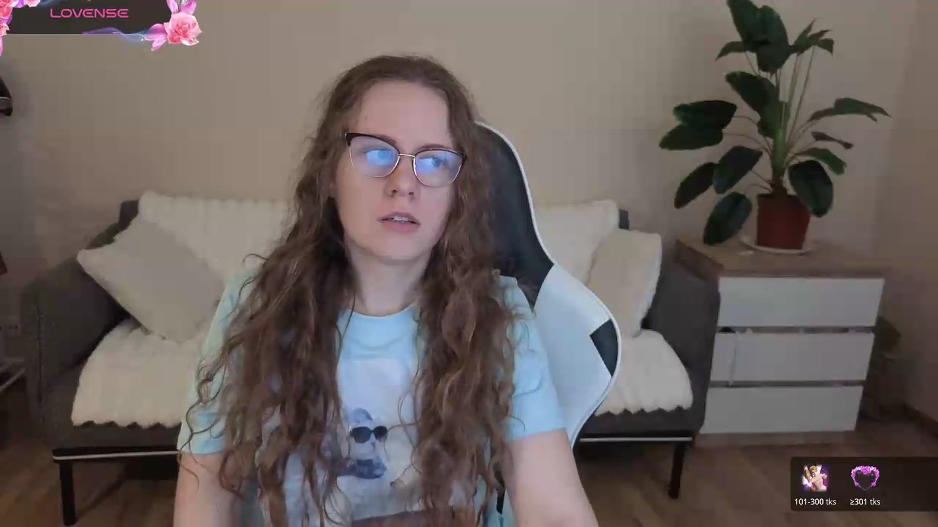 Gallery image thumbnail from BlueFlowerr's myfreecams stream on, 08/07/2026, 17:36 image 16 of 20