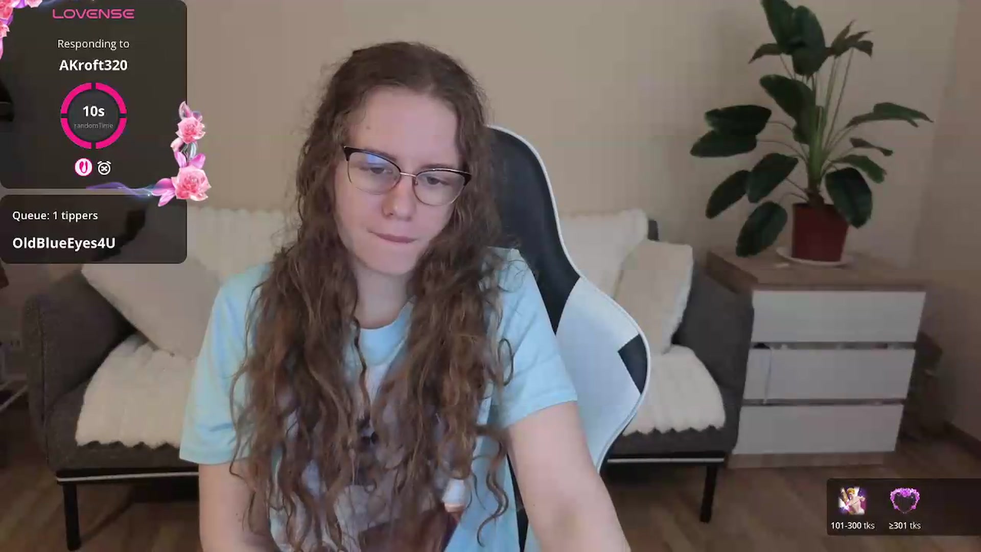 Gallery image thumbnail from BlueFlowerr's myfreecams stream on, 08/07/2026, 17:36 image 12 of 20