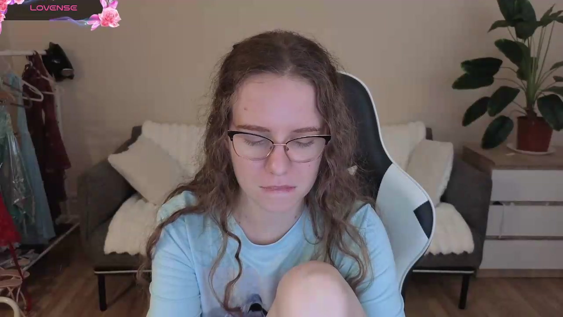 Gallery image thumbnail from BlueFlowerr's myfreecams stream on, 08/07/2026, 17:36 image 2 of 20