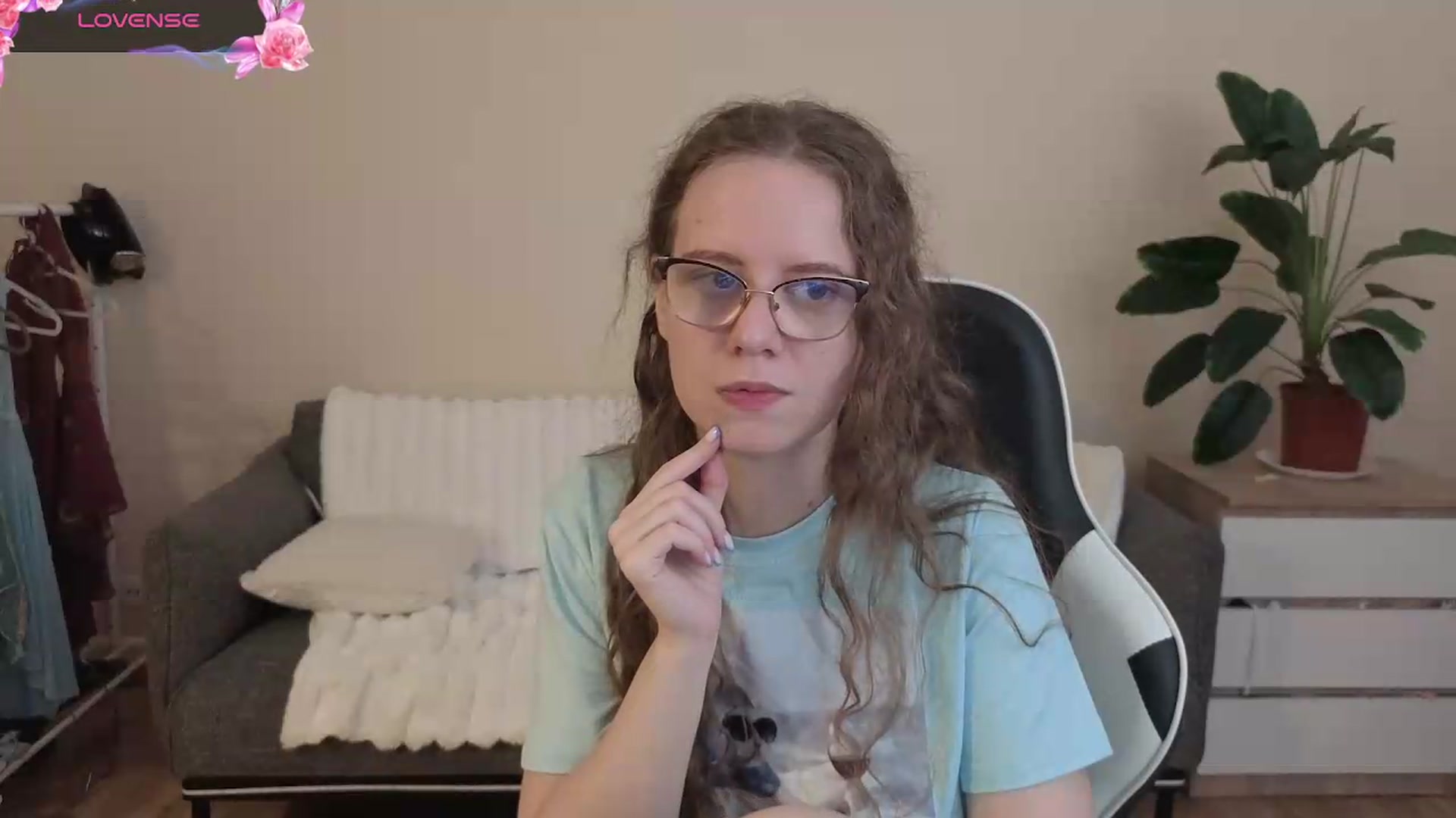Gallery image thumbnail from BlueFlowerr's myfreecams stream on, 08/07/2026, 18:54 image 7 of 20