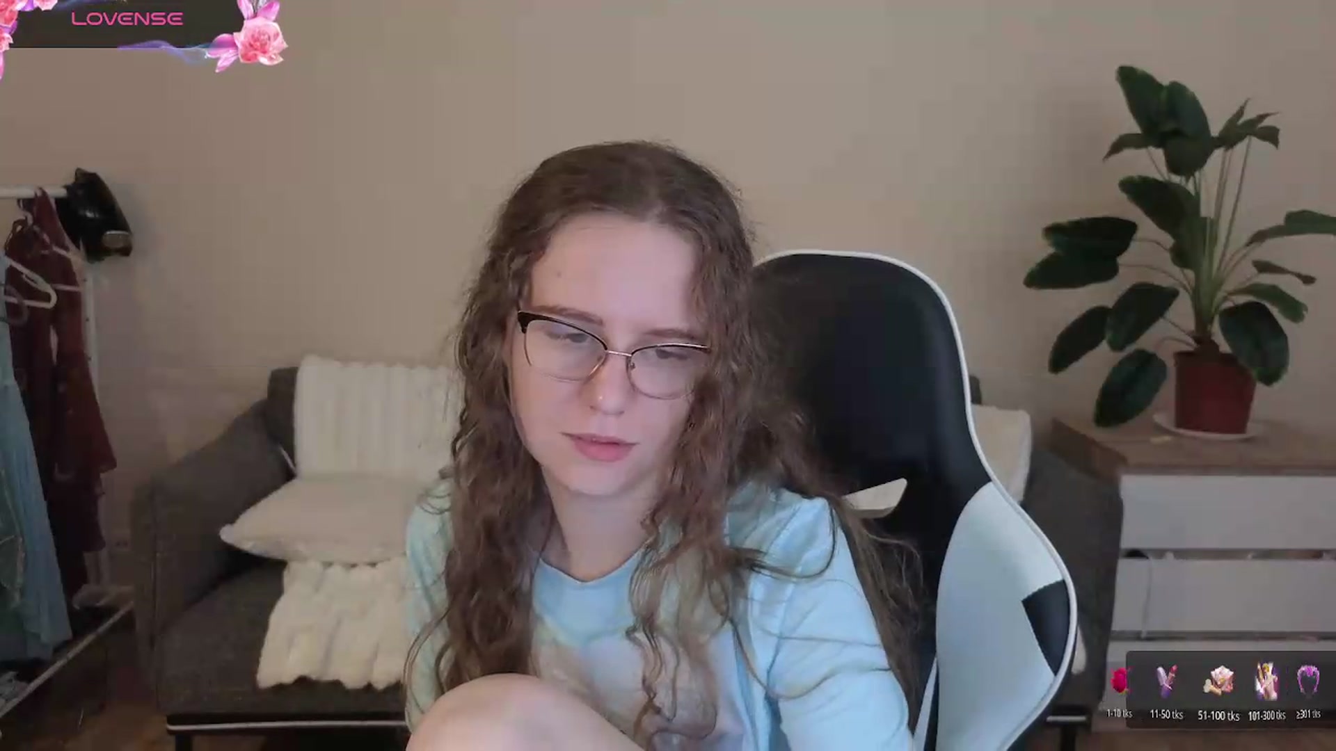 Gallery image thumbnail from BlueFlowerr's myfreecams stream on, 08/07/2026, 18:54 image 16 of 20