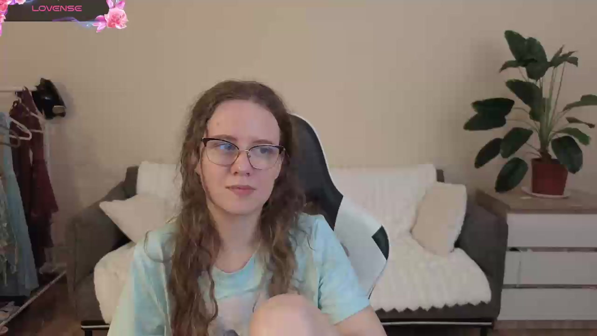 Gallery image thumbnail from BlueFlowerr's myfreecams stream on, 08/07/2026, 20:53 image 4 of 20