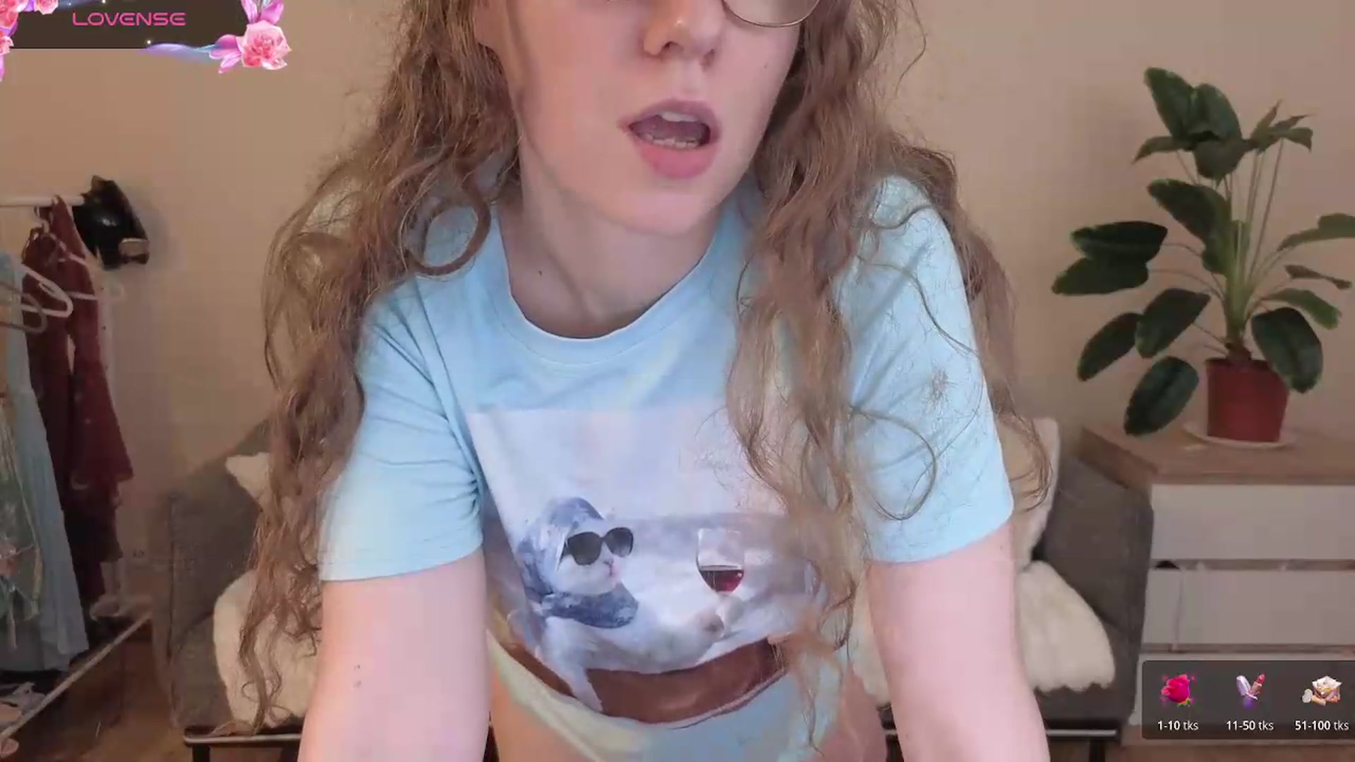 Gallery image thumbnail from BlueFlowerr's myfreecams stream on, 08/07/2026, 20:53 image 19 of 20
