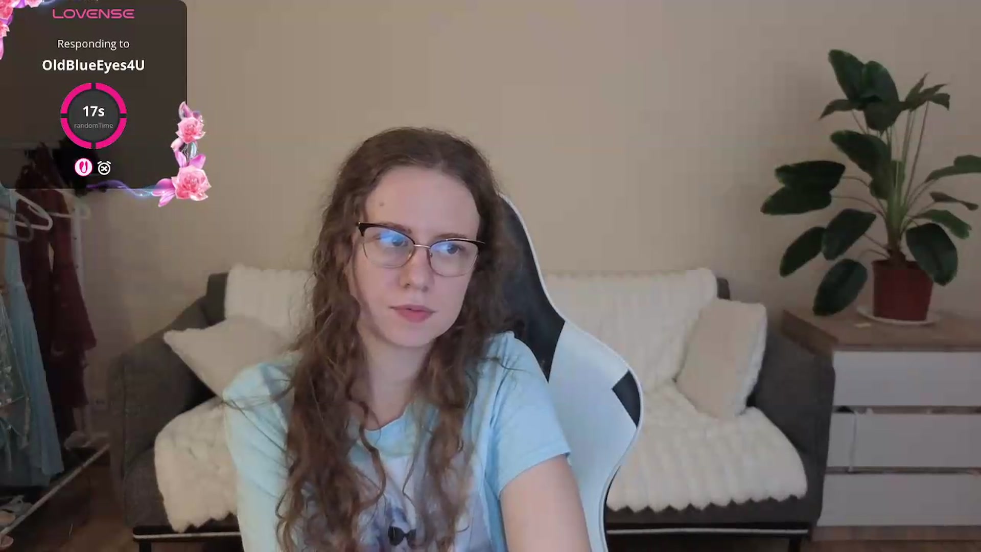 Gallery image thumbnail from BlueFlowerr's myfreecams stream on, 08/07/2026, 20:53 image 18 of 20