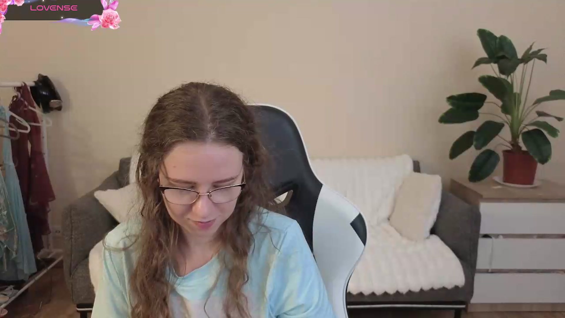 Gallery image thumbnail from BlueFlowerr's myfreecams stream on, 08/07/2026, 20:53 image 13 of 20
