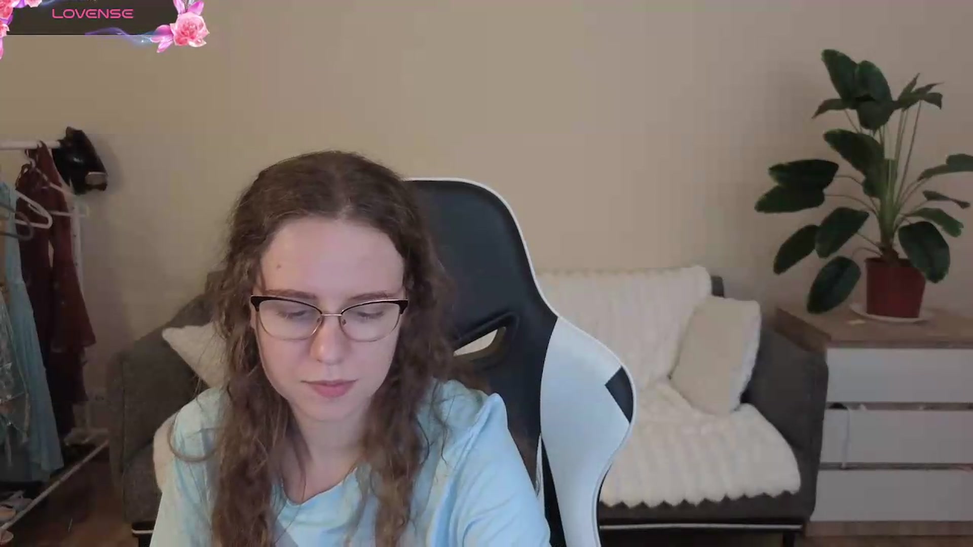 Gallery image thumbnail from BlueFlowerr's myfreecams stream on, 08/07/2026, 20:53 image 16 of 20