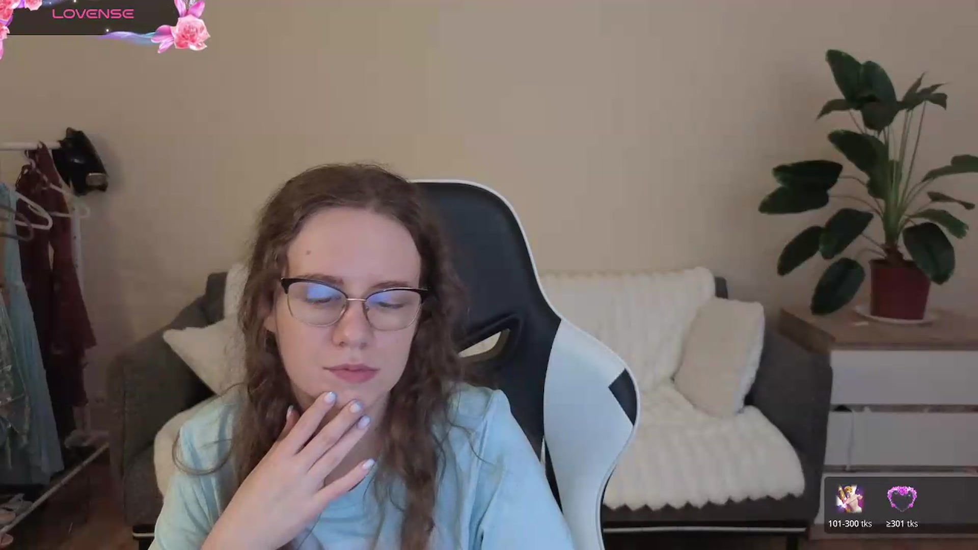 Gallery image thumbnail from BlueFlowerr's myfreecams stream on, 08/07/2026, 20:53 image 17 of 20