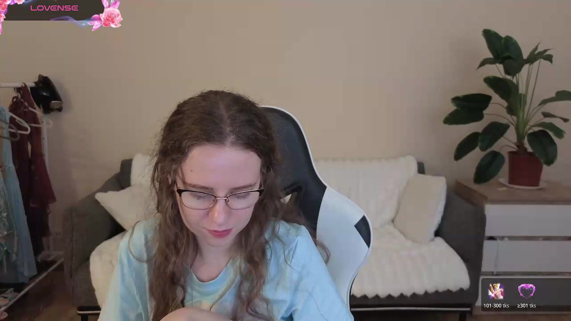 Gallery image thumbnail from BlueFlowerr's myfreecams stream on, 08/07/2026, 20:53 image 6 of 20