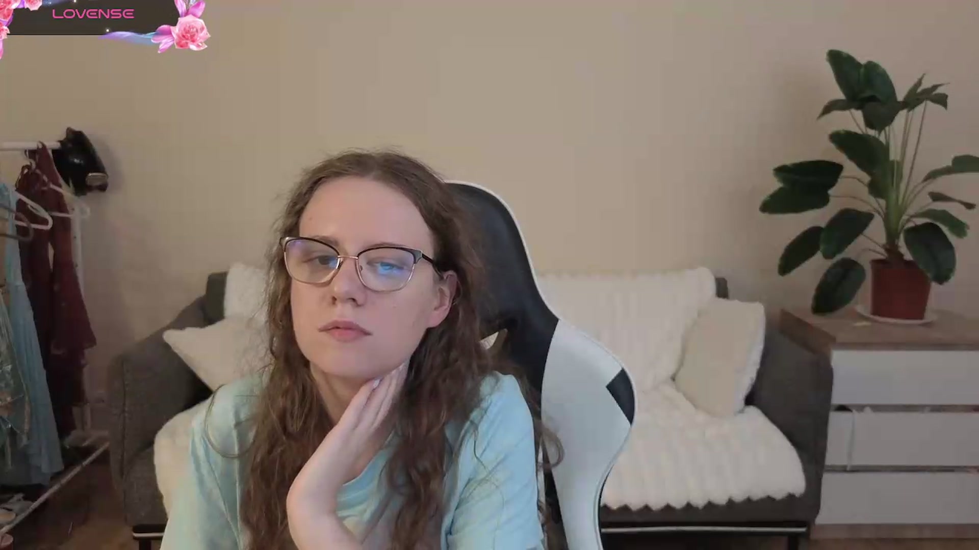 Gallery image thumbnail from BlueFlowerr's myfreecams stream on, 08/07/2026, 20:53 image 7 of 20