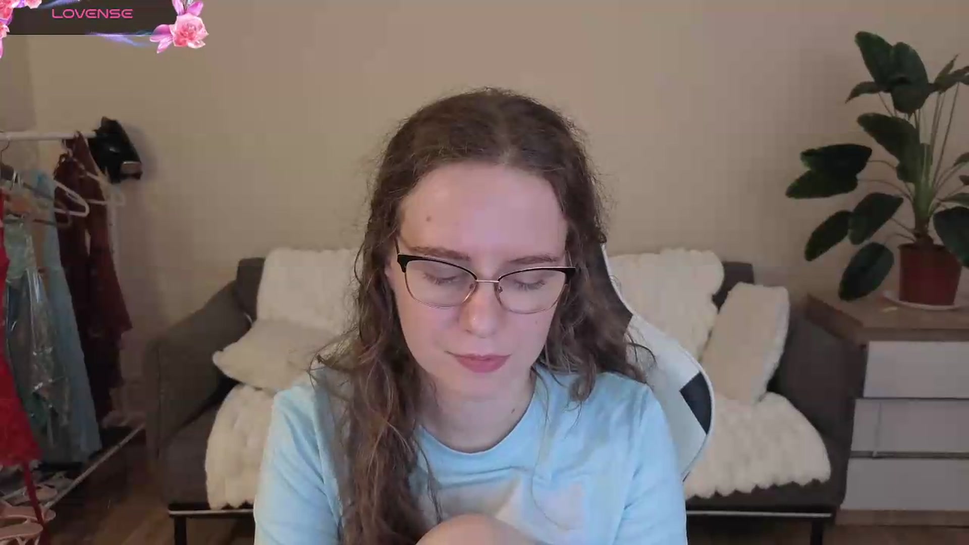 Gallery image thumbnail from BlueFlowerr's myfreecams stream on, 08/07/2026, 21:58 image 17 of 20