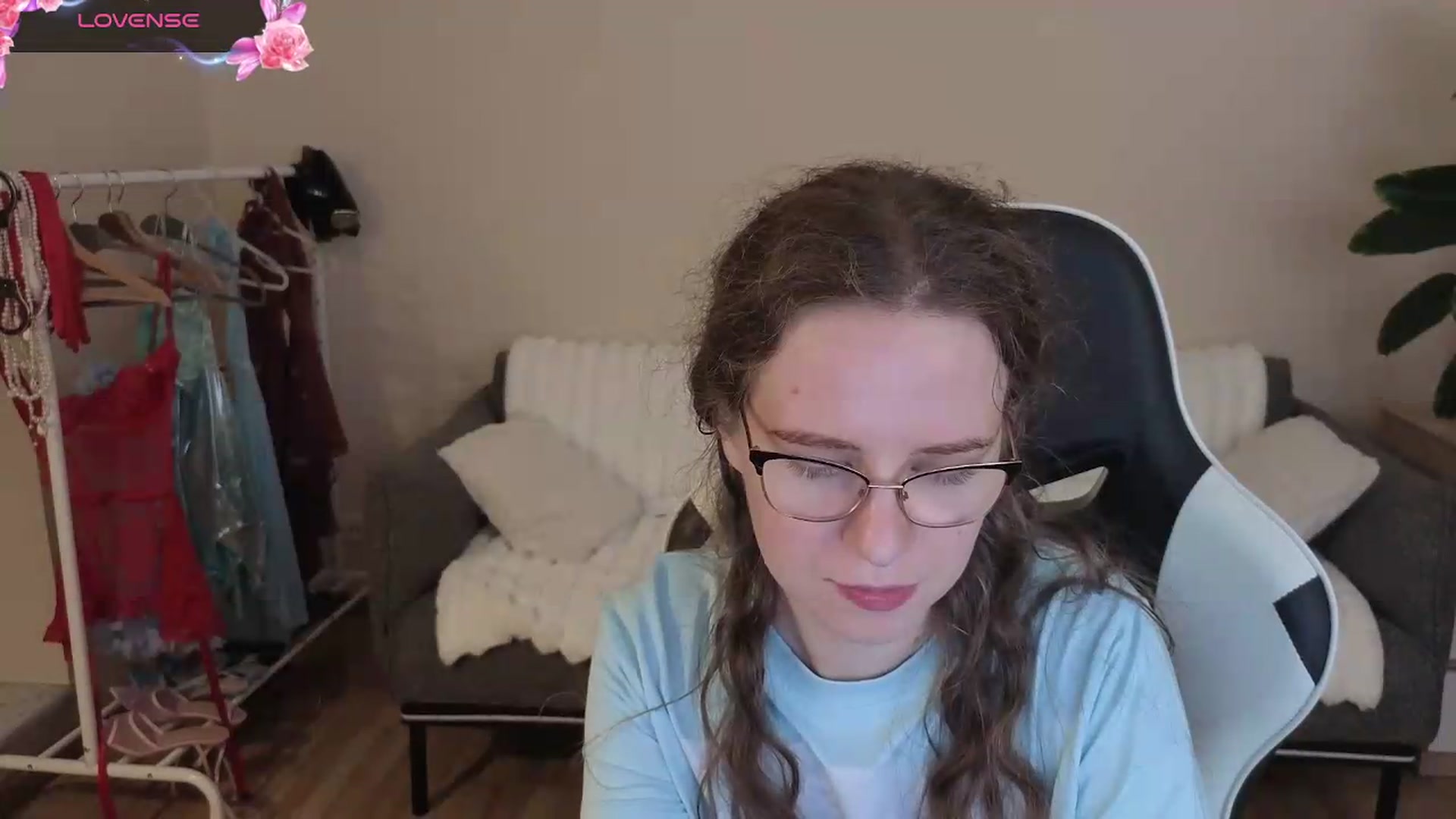 Gallery image thumbnail from BlueFlowerr's myfreecams stream on, 08/07/2026, 23:22 image 2 of 20
