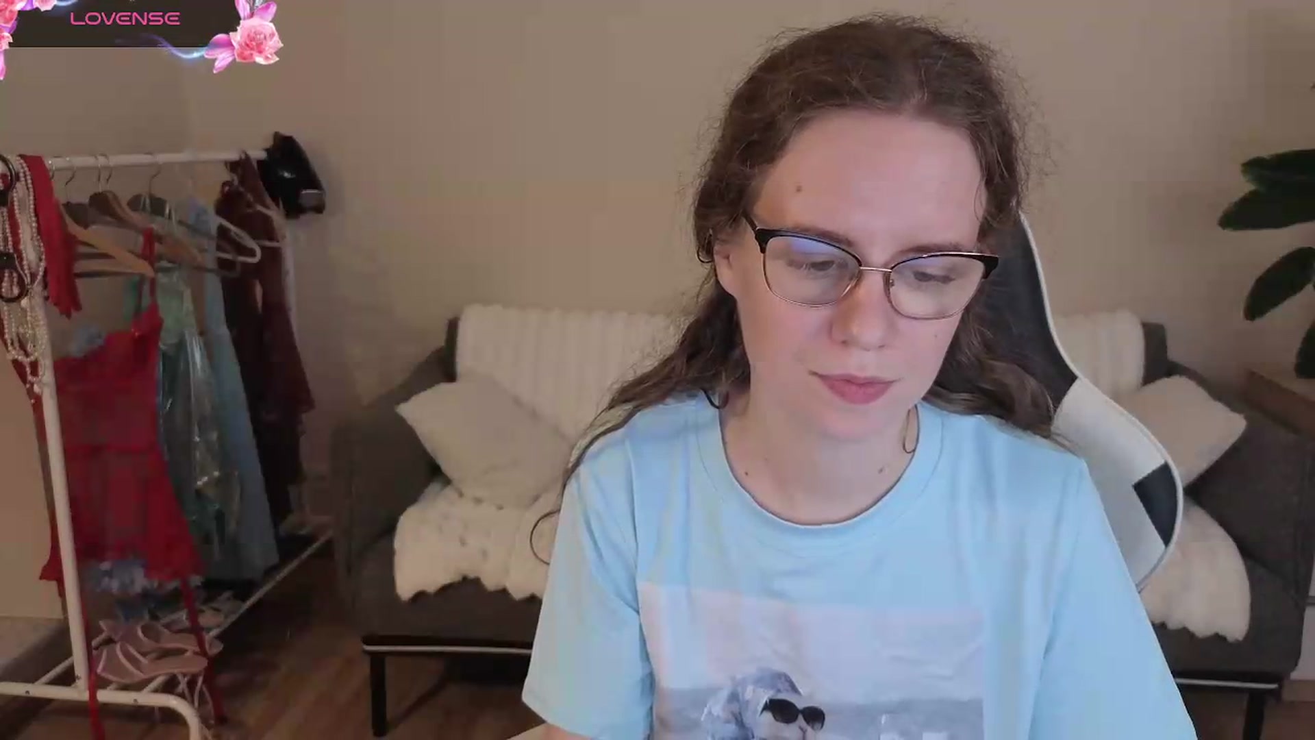 Gallery image thumbnail from BlueFlowerr's myfreecams stream on, 08/07/2026, 23:22 image 7 of 20
