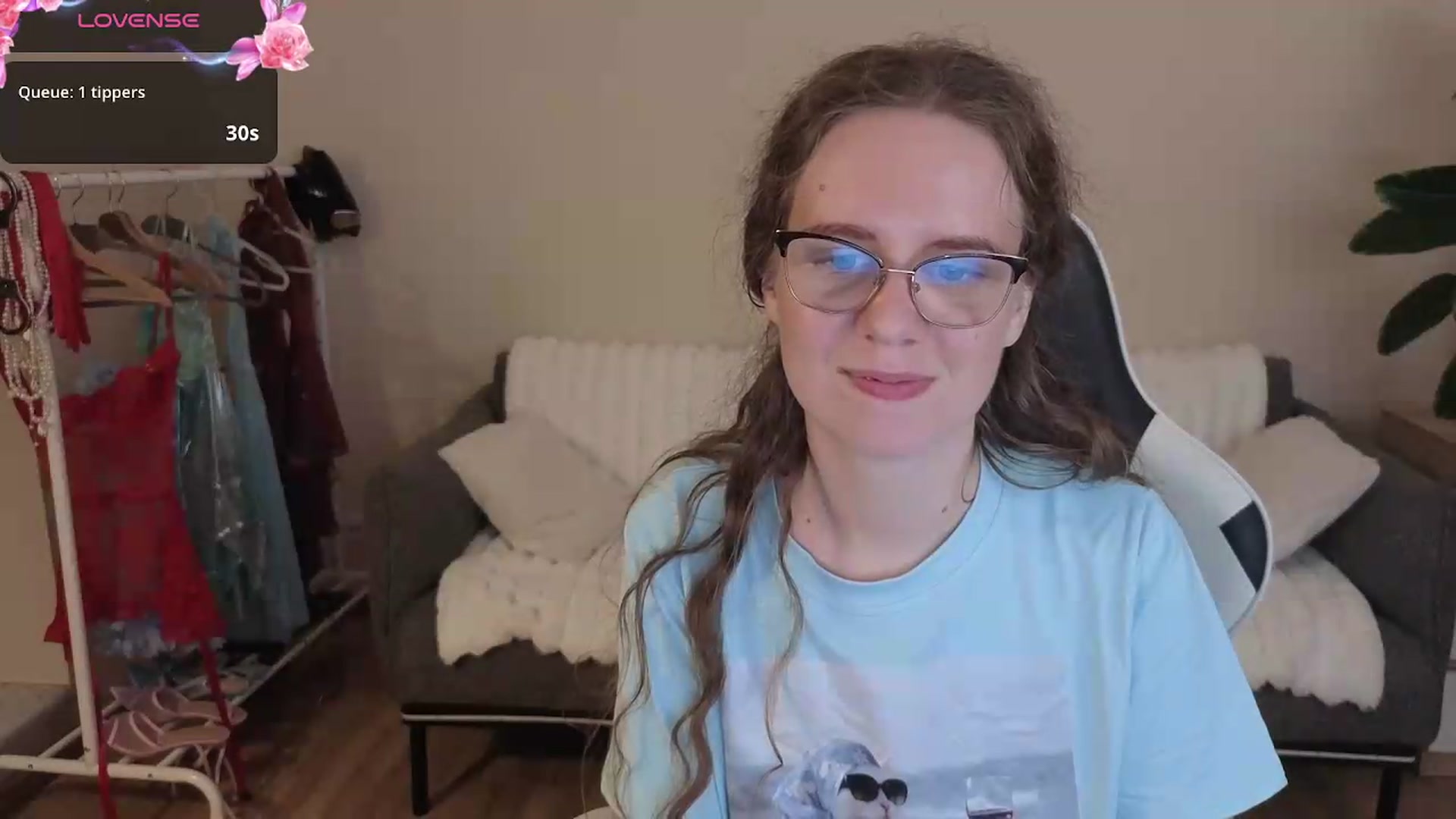 Gallery image thumbnail from BlueFlowerr's myfreecams stream on, 08/07/2026, 23:22 image 16 of 20