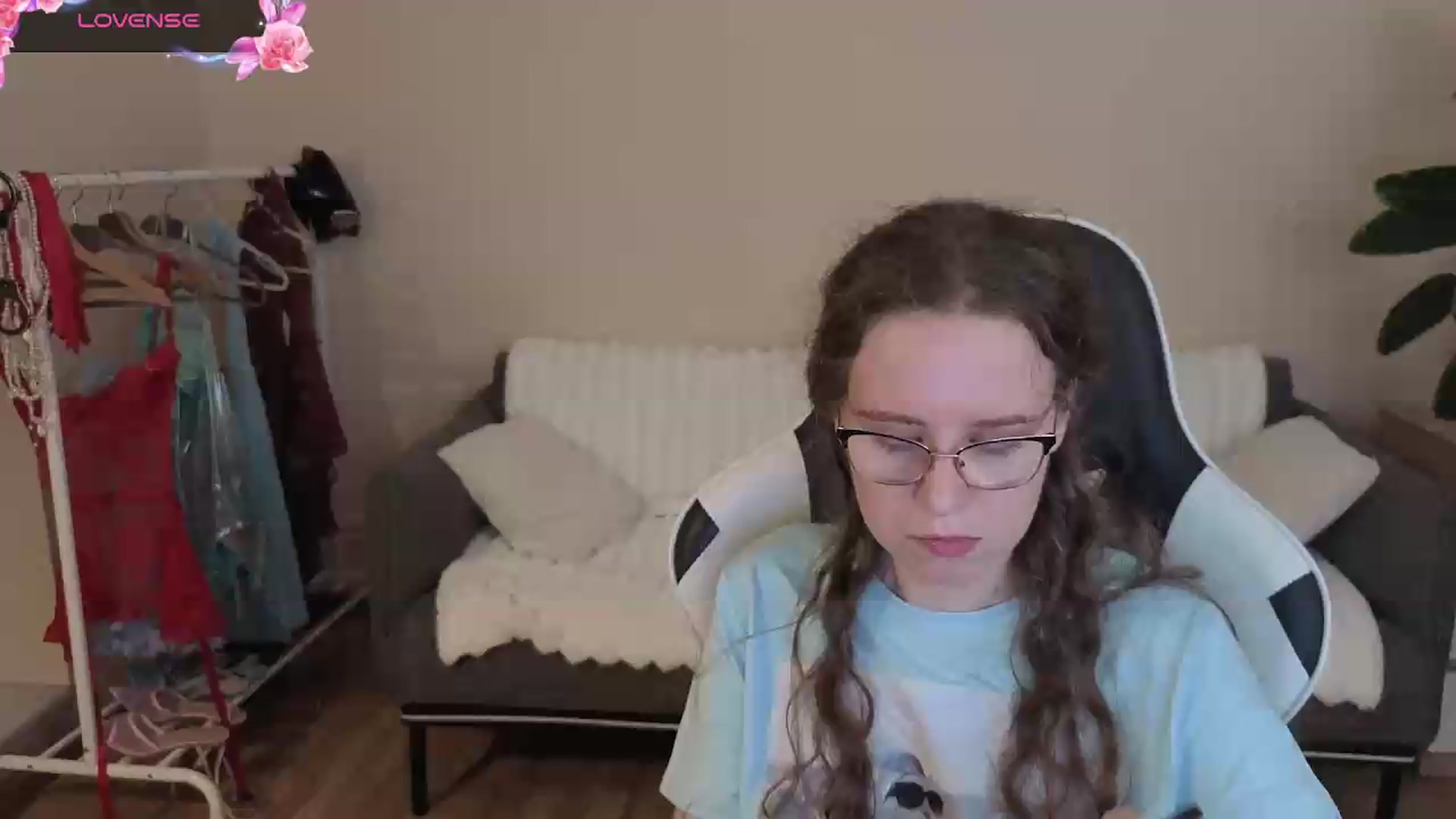 Gallery image thumbnail from BlueFlowerr's myfreecams stream on, 08/07/2026, 23:22 image 1 of 20