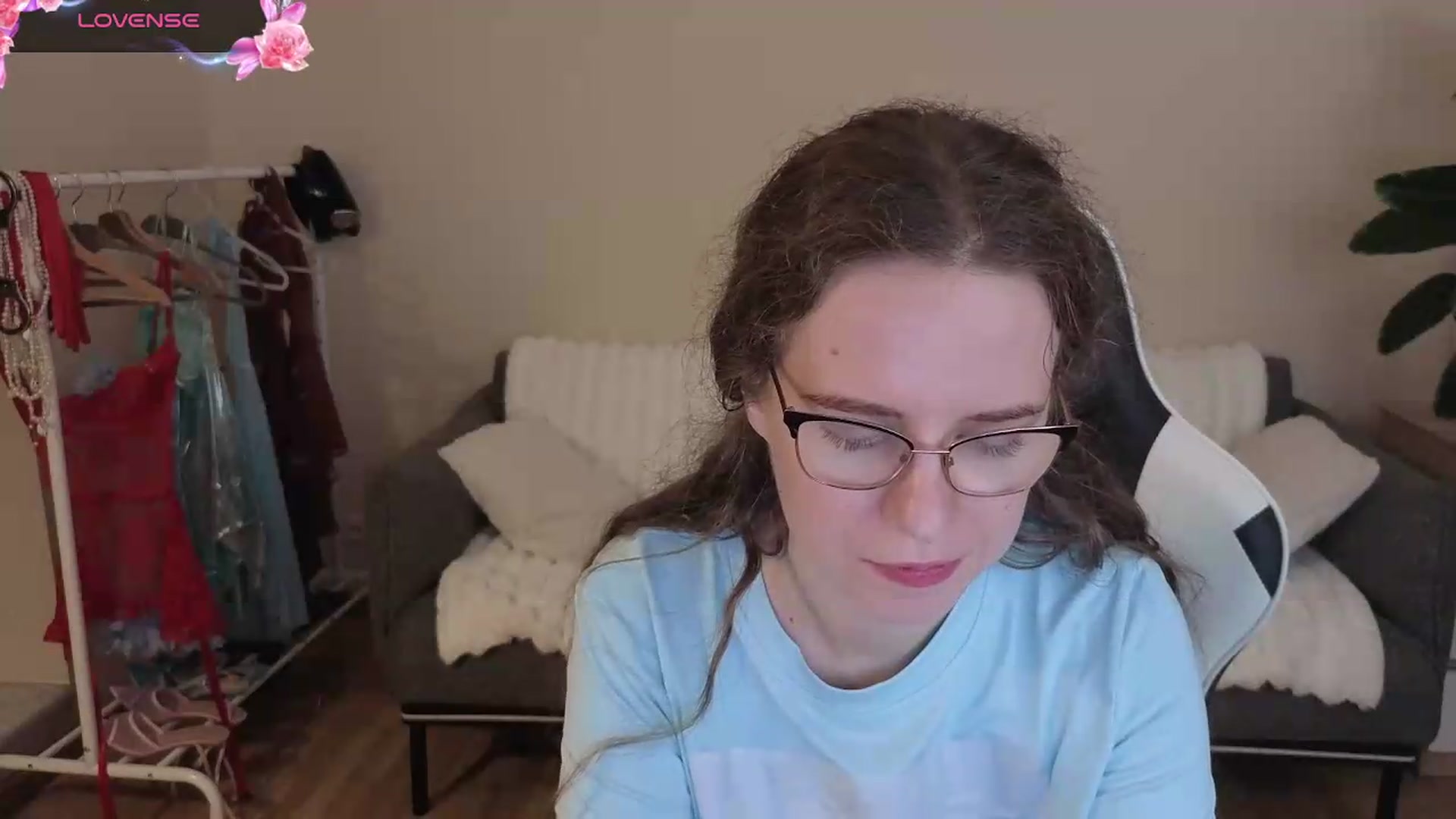 Gallery image thumbnail from BlueFlowerr's myfreecams stream on, 08/07/2026, 23:22 image 10 of 20