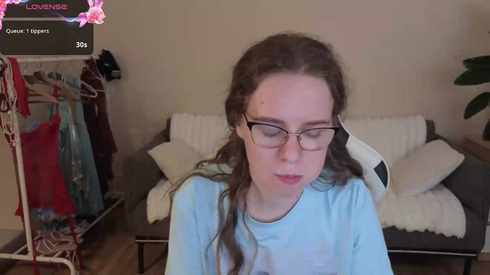 Gallery image thumbnail from BlueFlowerr's myfreecams stream on, 08/07/2026, 23:22 image 19 of 20