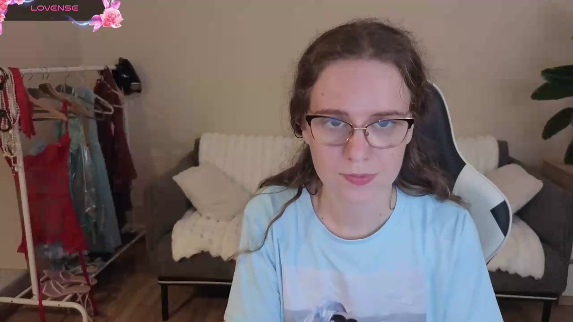 Gallery image thumbnail from BlueFlowerr's myfreecams stream on, 08/07/2026, 23:22 image 8 of 20