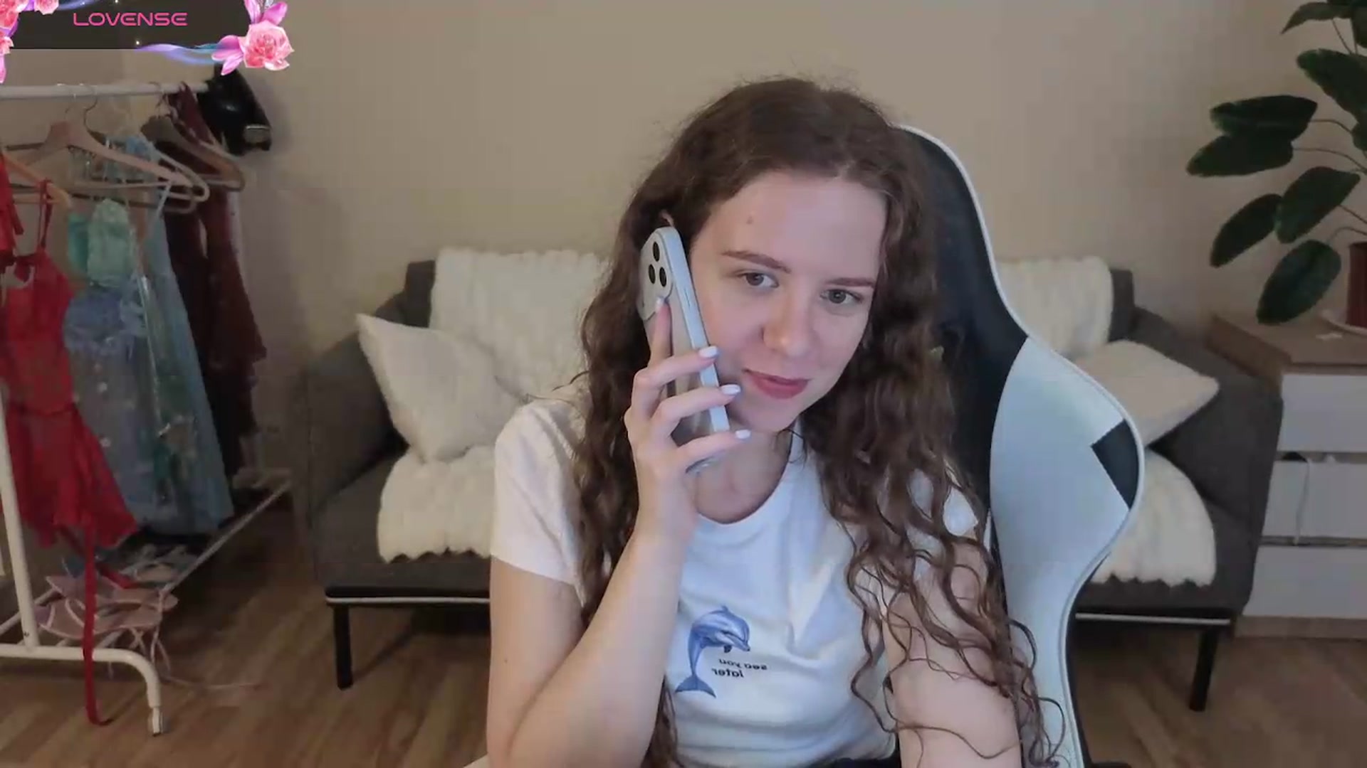Gallery image thumbnail from BlueFlowerr's myfreecams stream on, 08/08/2026, 18:34 image 9 of 20